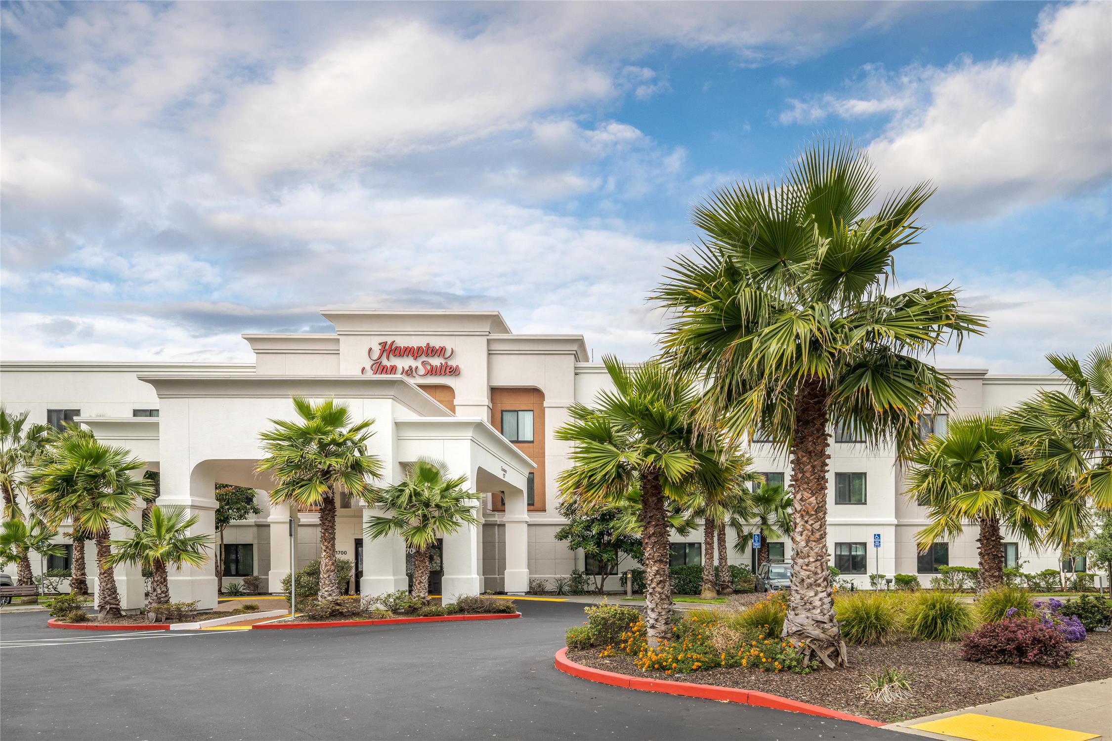 Hampton Inn & Suites Oakland Airport-Alameda 2