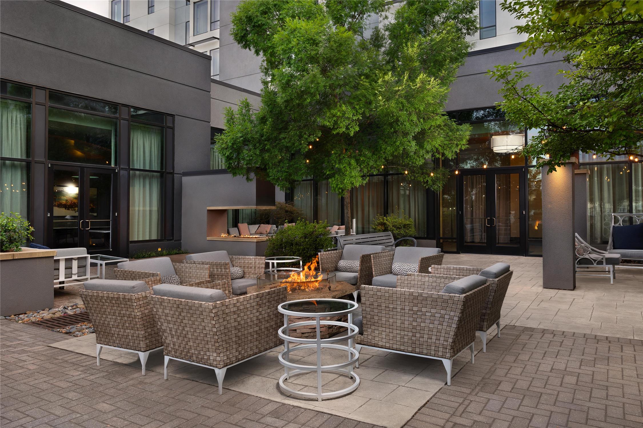 Embassy Suites by Hilton Knoxville West 2