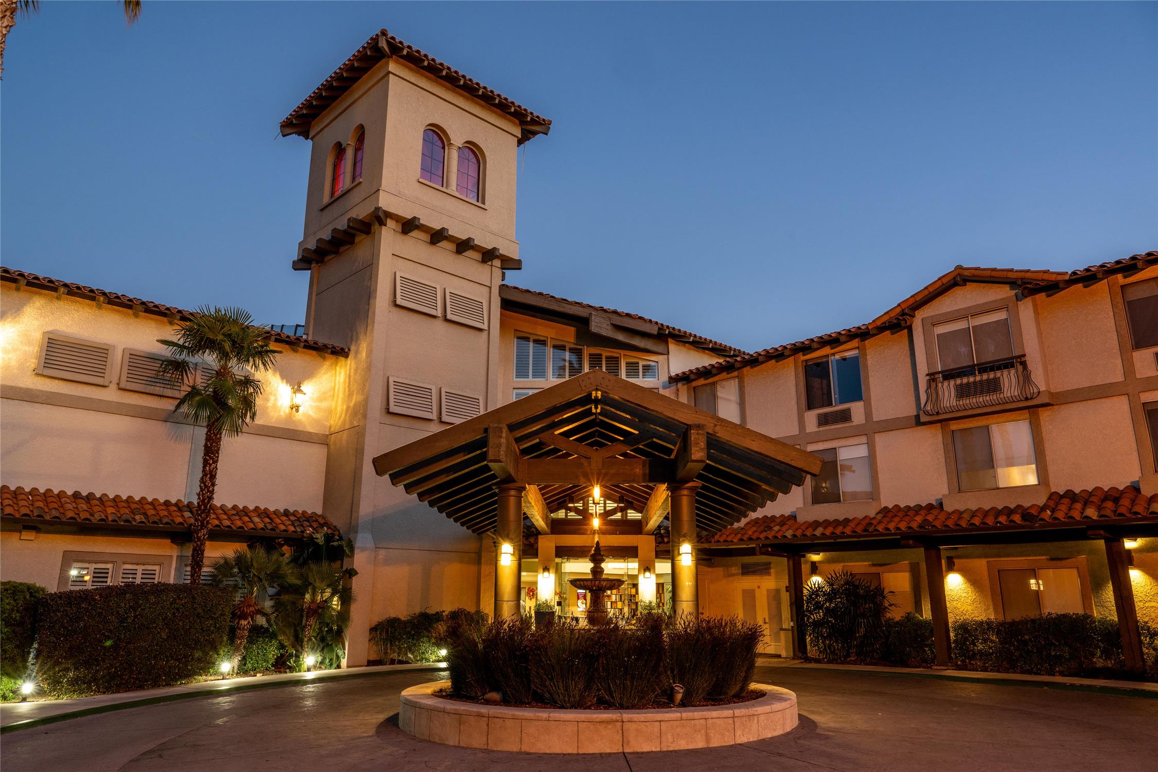 DoubleTree by Hilton Campbell - Pruneyard Plaza 2
