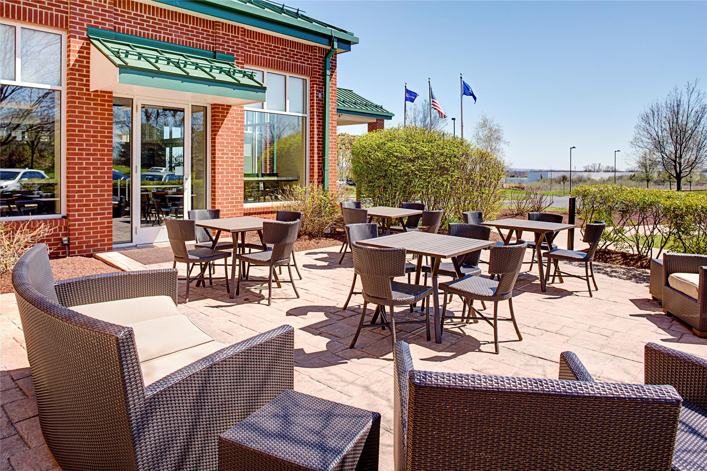 Hilton Garden Inn Hartford North-Bradley International Airport 2