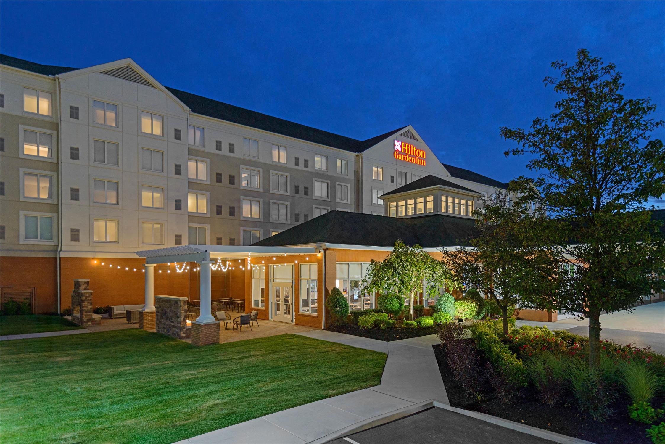 Hilton Garden Inn Buffalo Airport 2