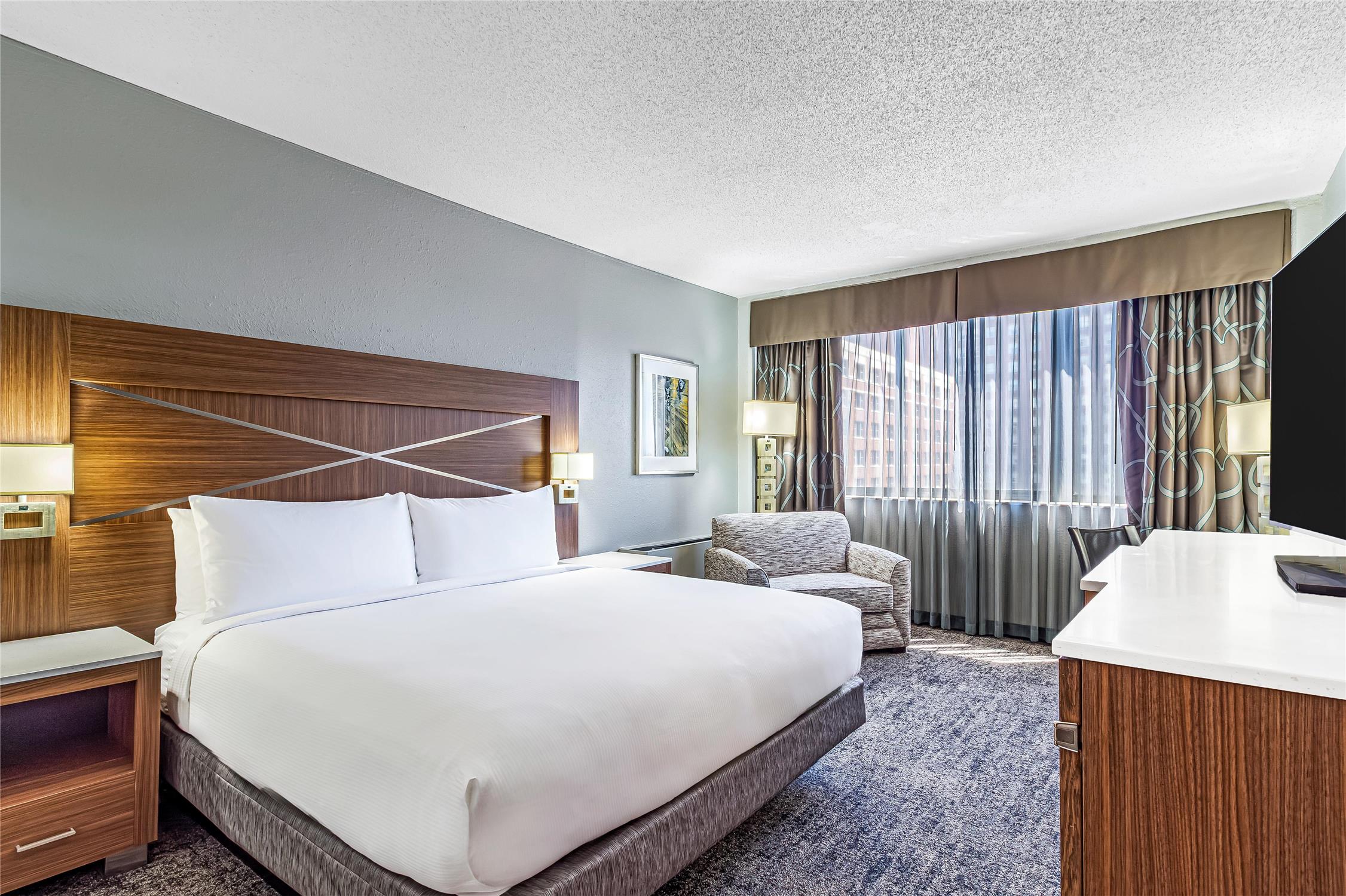 Deluxe High Floor Room