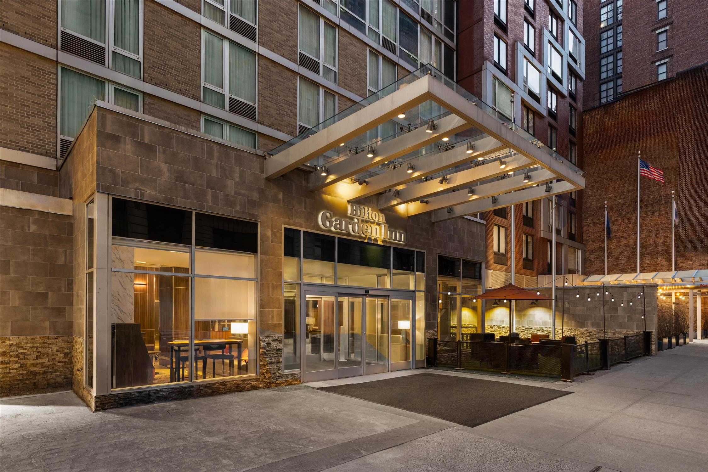Hilton Garden Inn New York/West 35th Street 2
