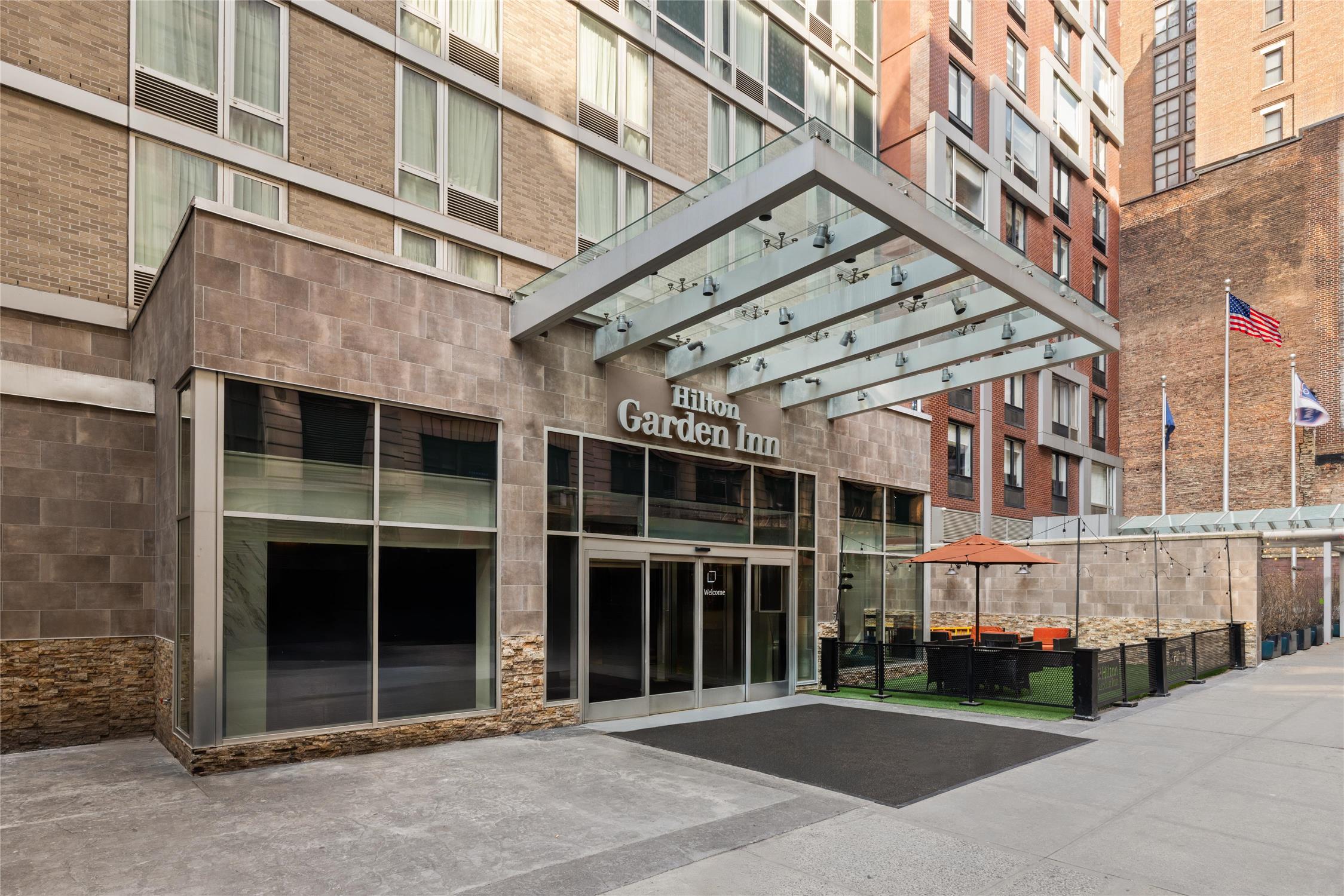 Hilton Garden Inn New York/West 35th Street 1