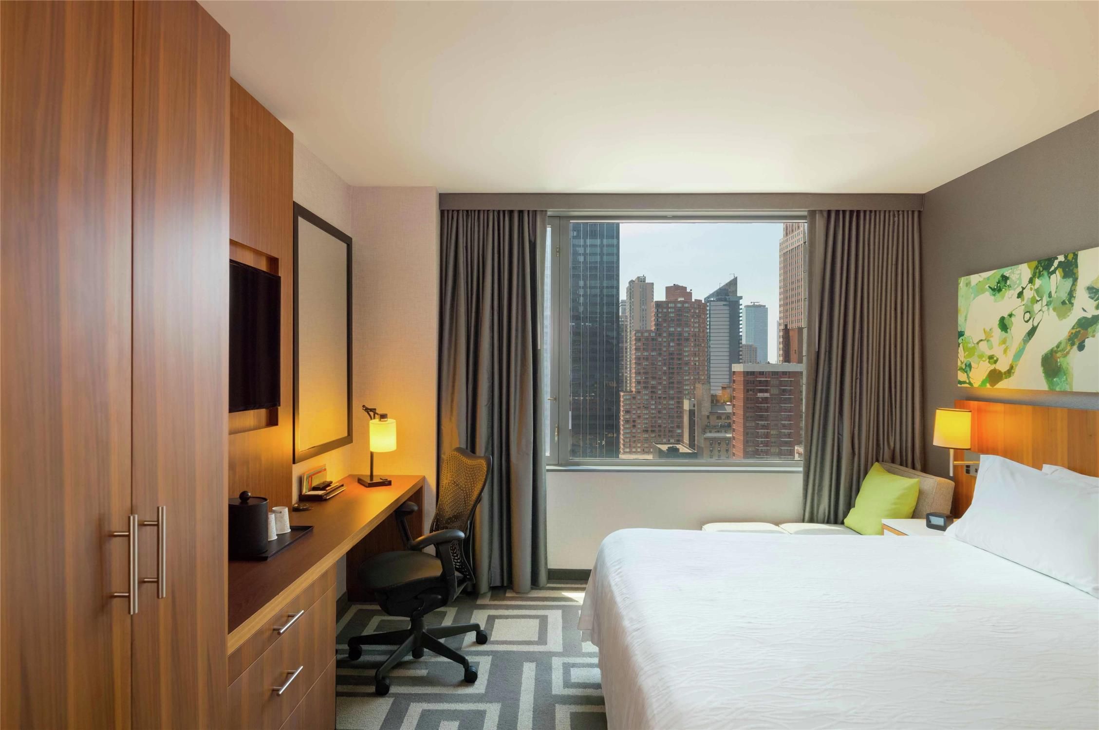 Hilton Garden Inn Central Park South 1
