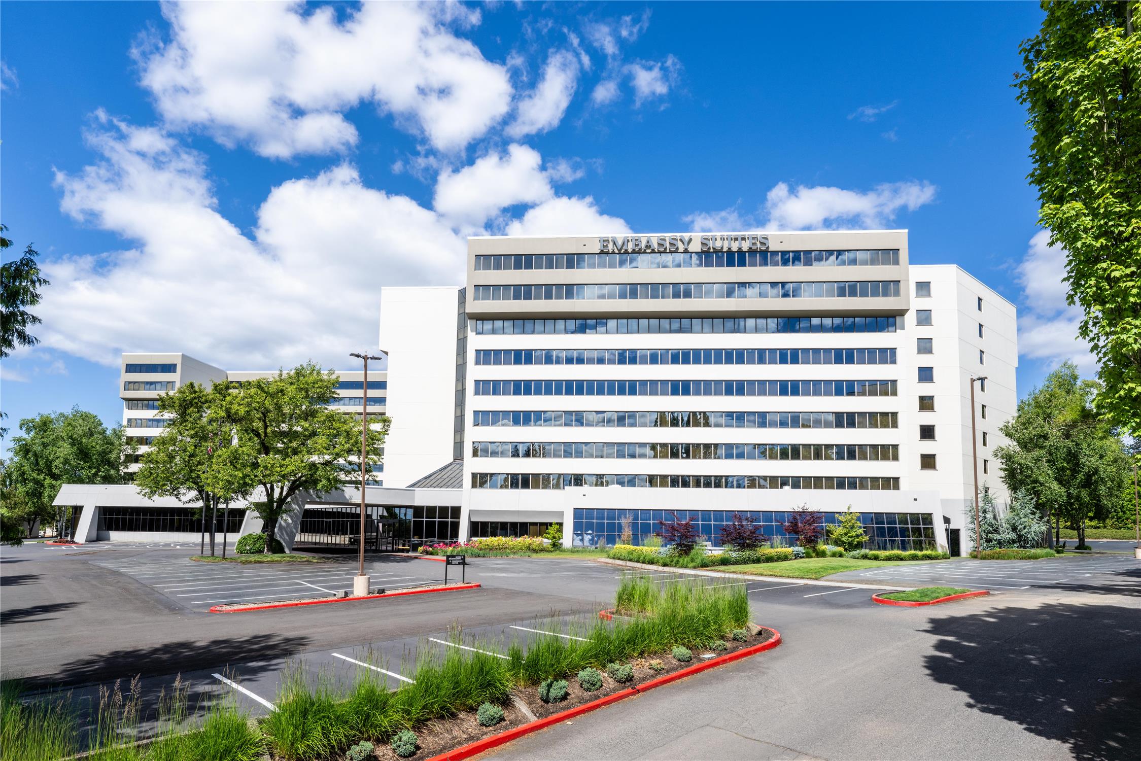 Embassy Suites by Hilton Portland Tigard 2
