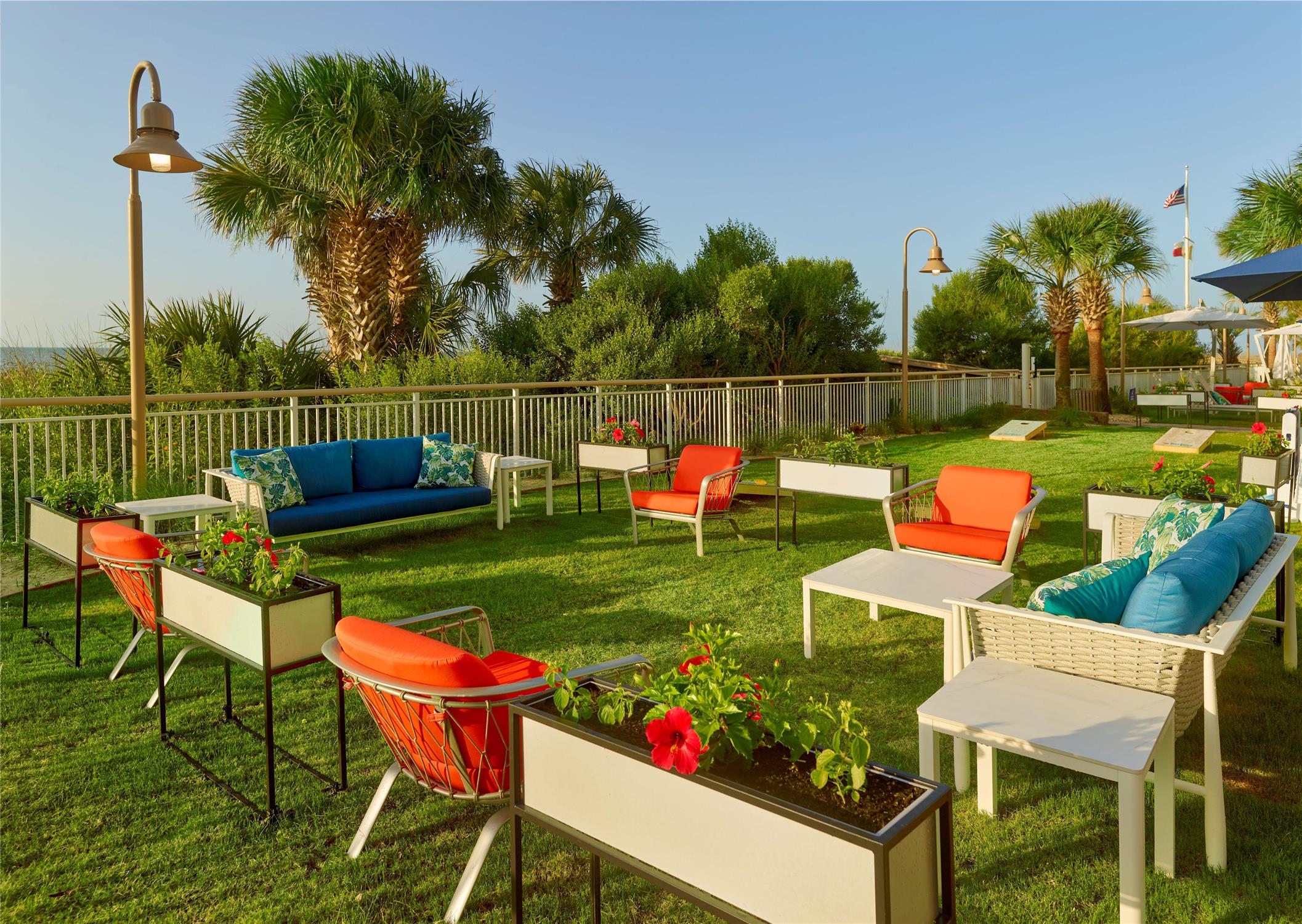 Hampton Inn & Suites Myrtle Beach/Oceanfront 2