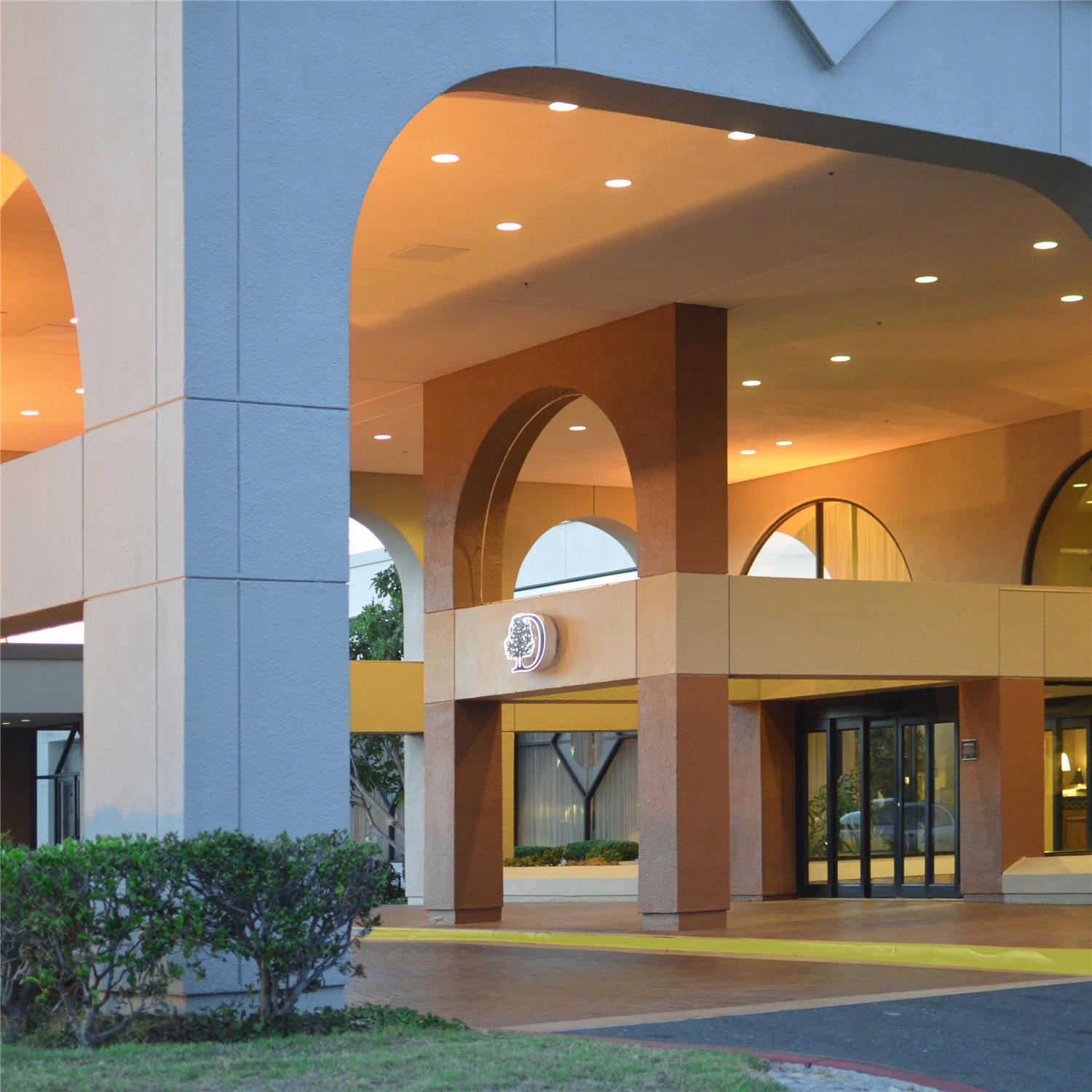 DoubleTree by Hilton Newark Fremont 2