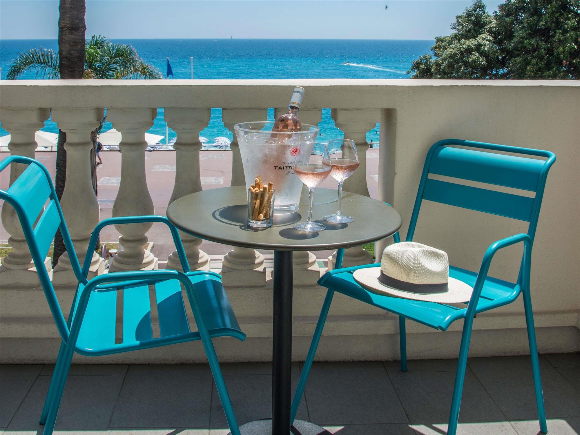 Mercure Nice Marché Aux Fleurs 1