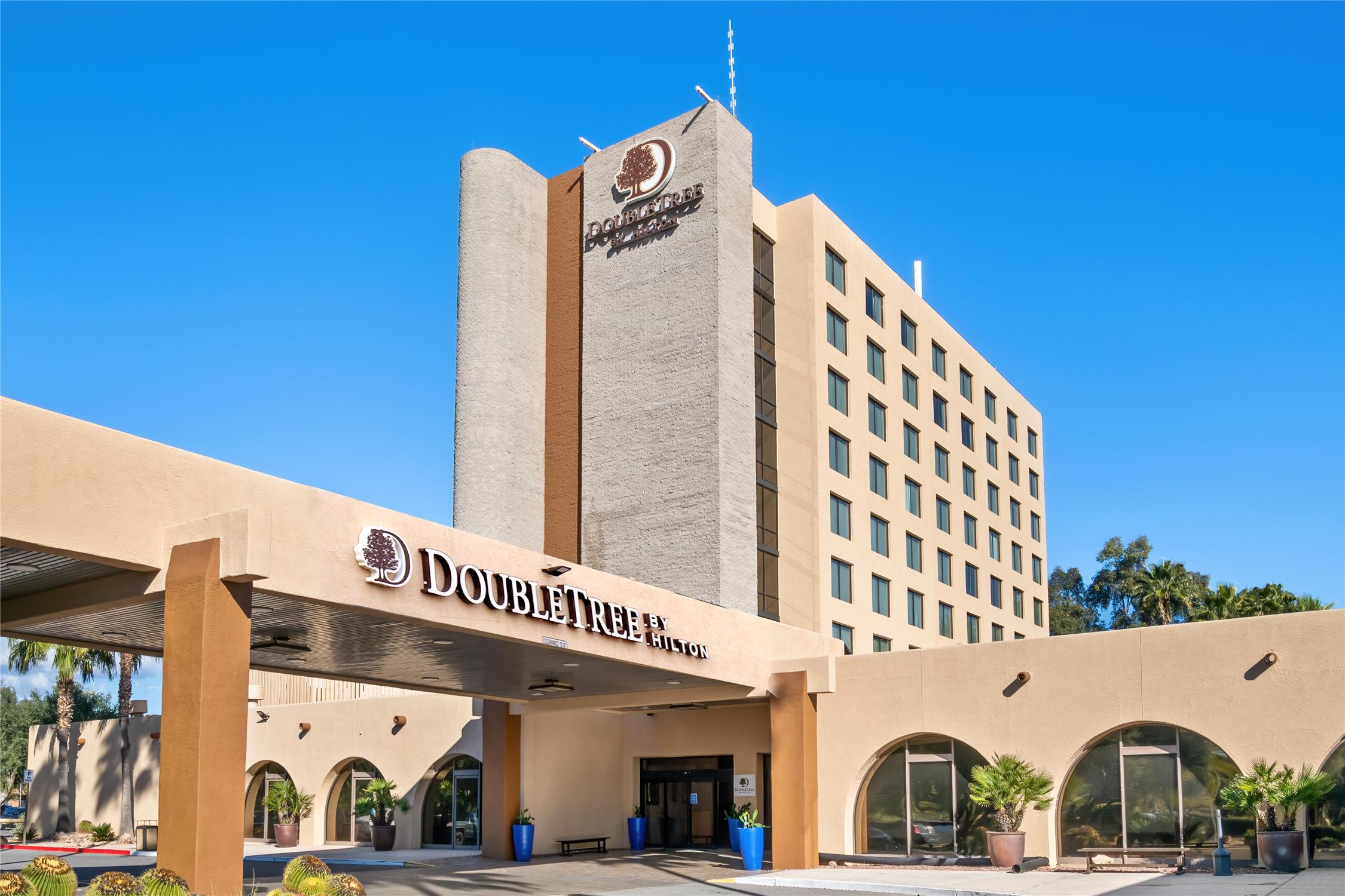 DoubleTree by Hilton Tucson - Reid Park 2