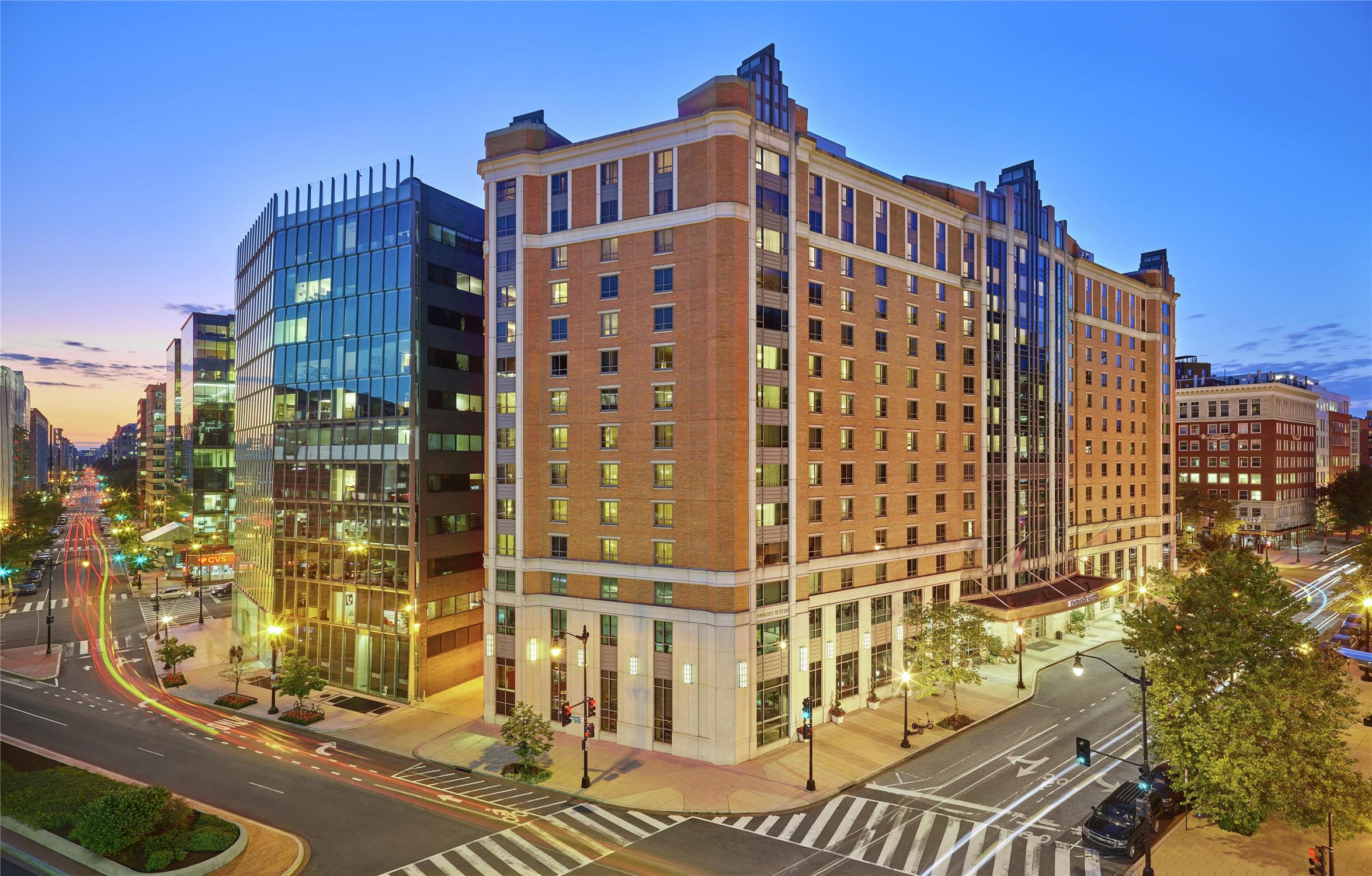 Embassy Suites by Hilton Washington DC Convention Center 2