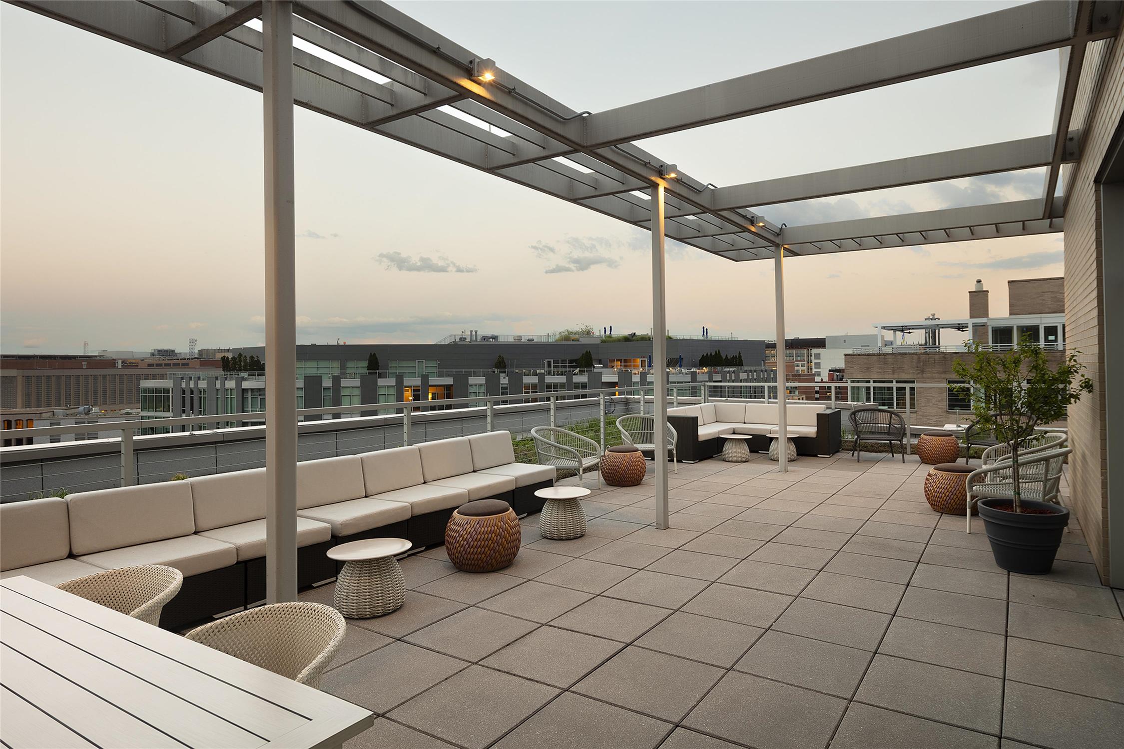 Hilton Garden Inn Washington DC/Georgetown Area 2