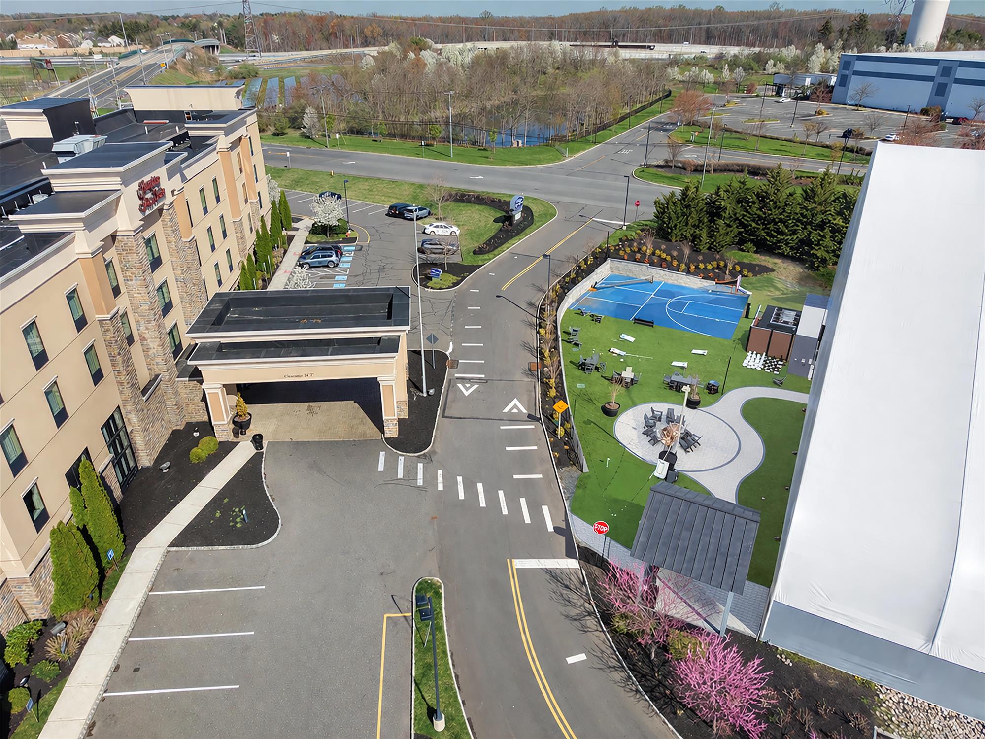 Hampton Inn and Suites Robbinsville 2