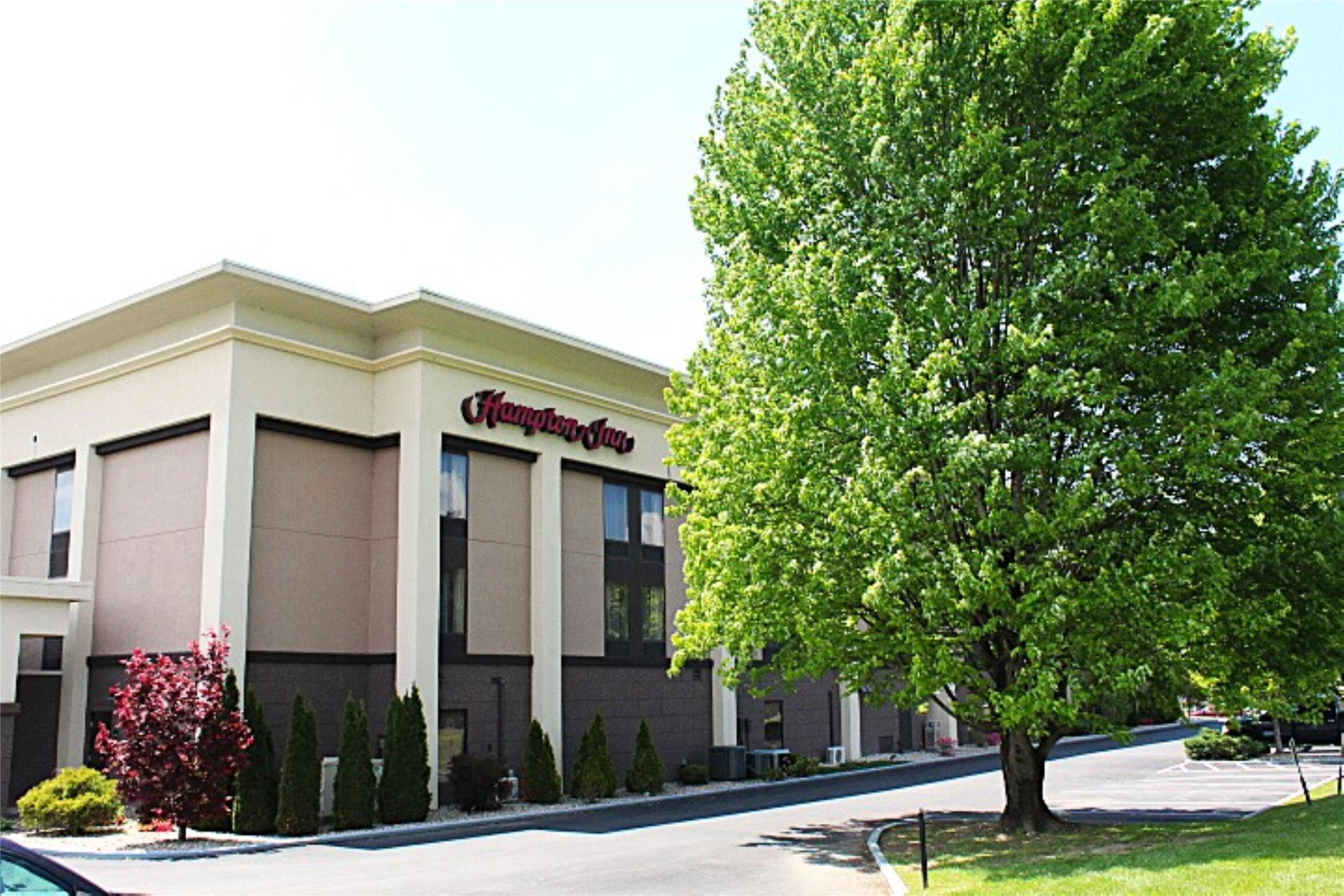 Hampton Inn Summersville 2