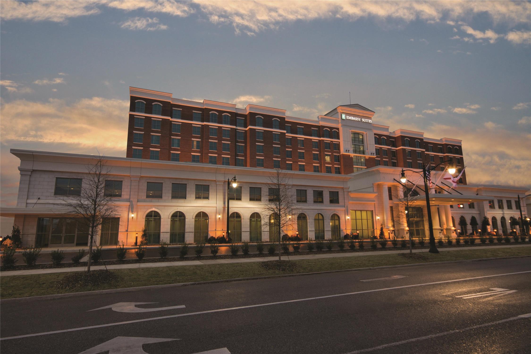 Embassy Suites by Hilton Tuscaloosa Alabama Downtown 1