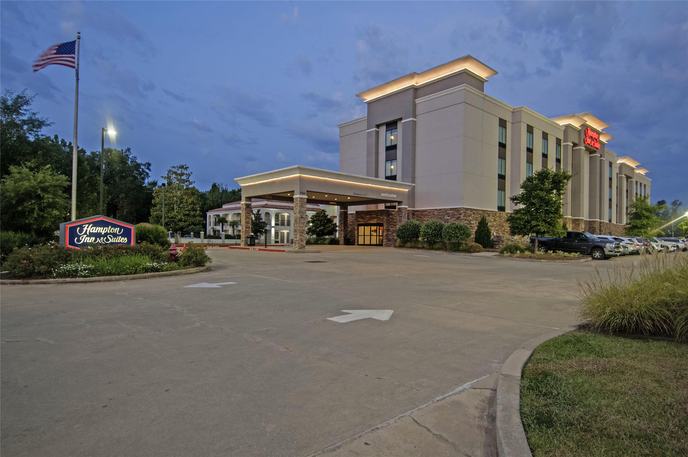 Hampton Inn and Suites Monroe 2