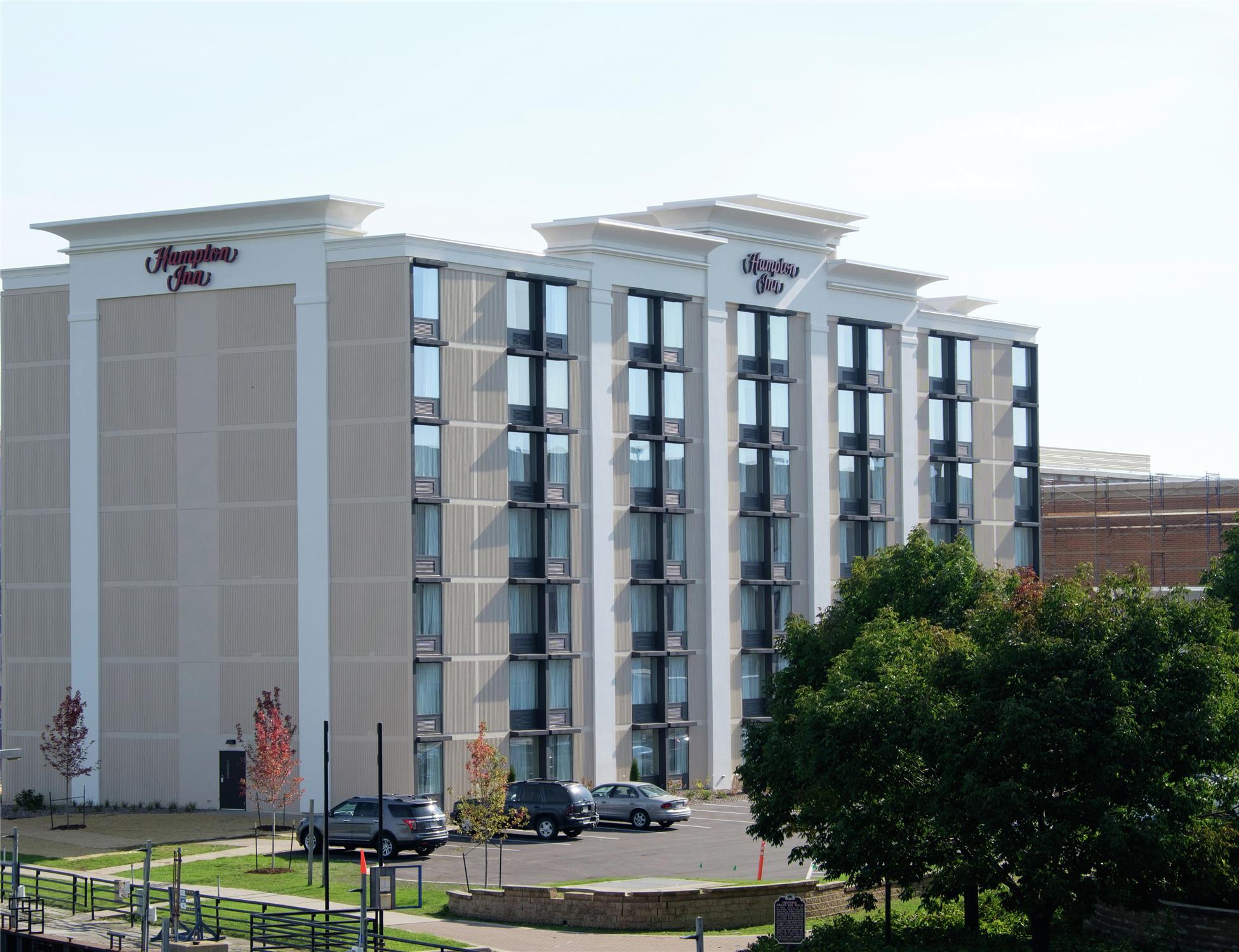 Hampton Inn Green Bay Downtown 1