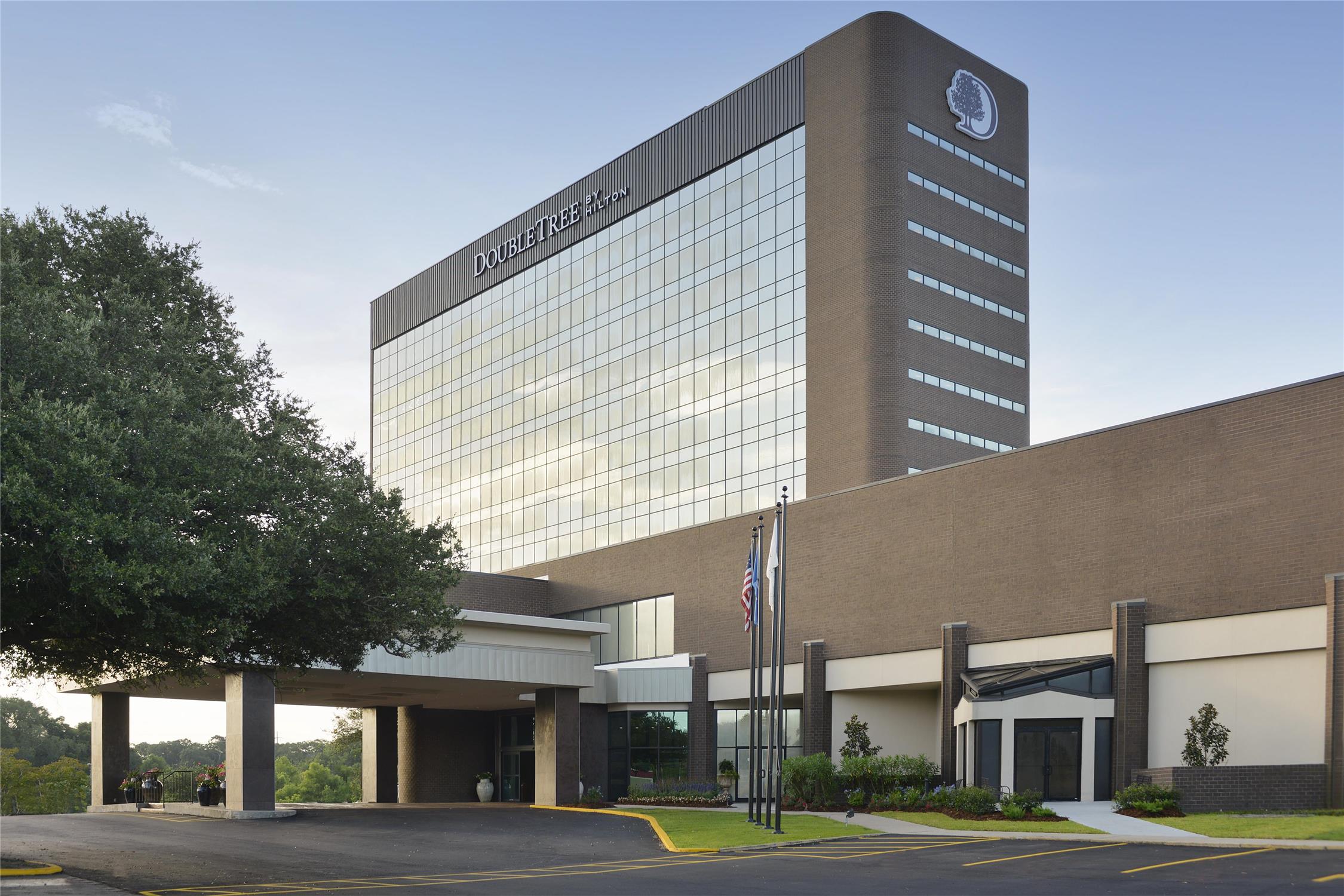 DoubleTree by Hilton Lafayette 1