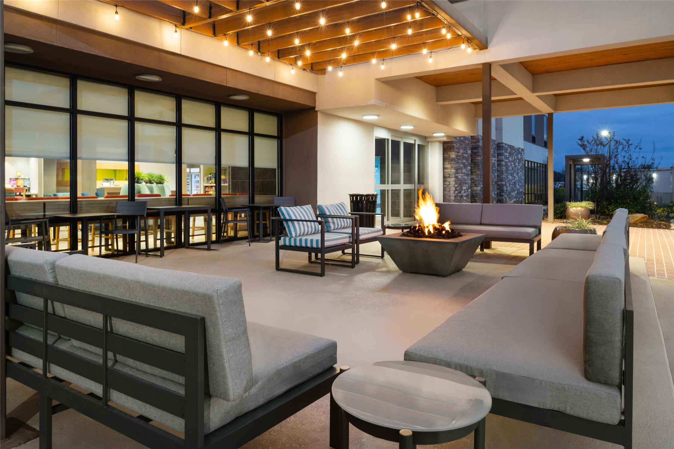 Home2 Suites by Hilton Alexandria 2