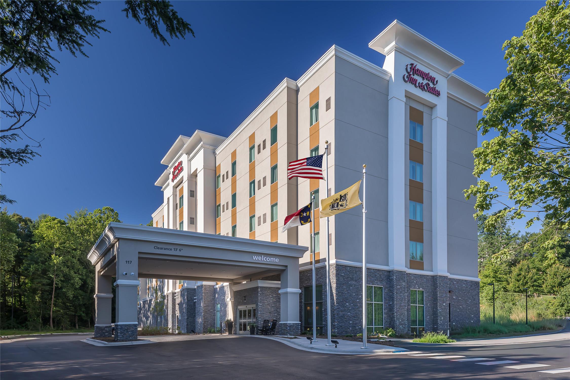 Hampton Inn & Suites-Asheville Biltmore Village, NC 2