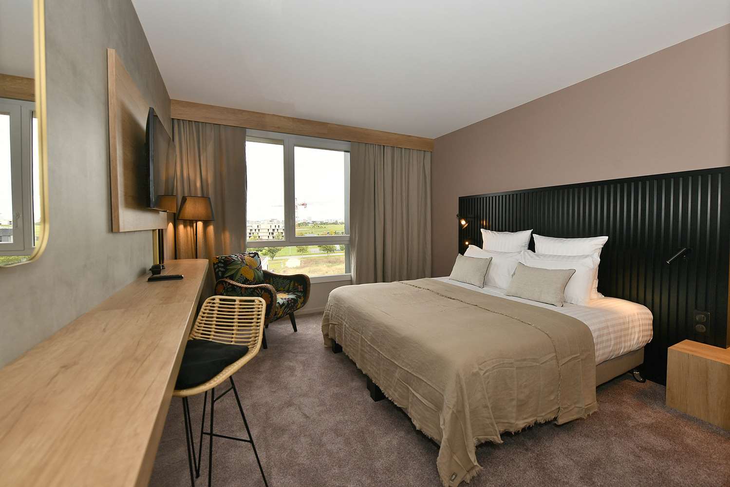 Golden Tulip Reims Bezannes 1