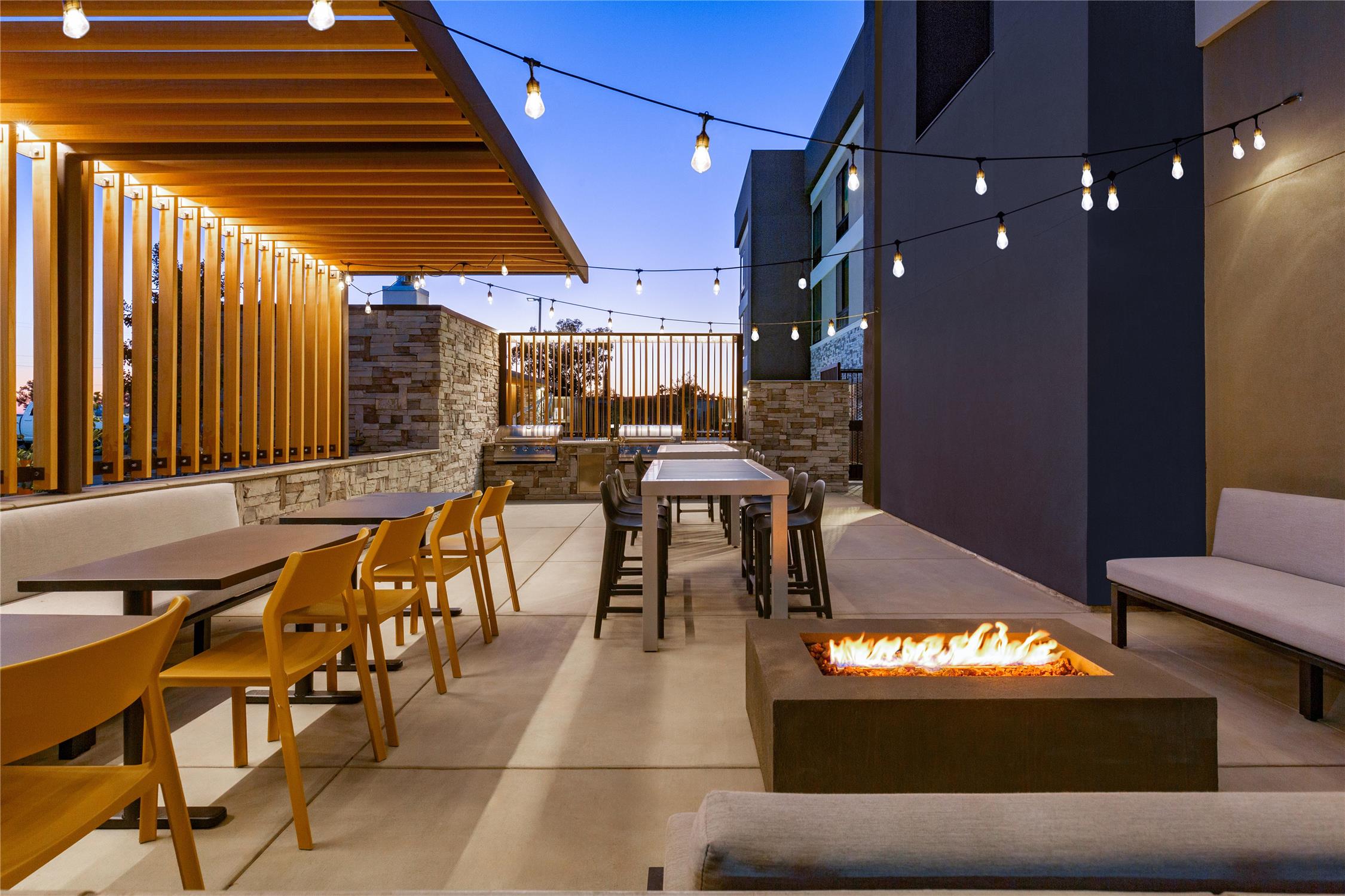 Home2 Suites By Hilton Fresno Northwest 2