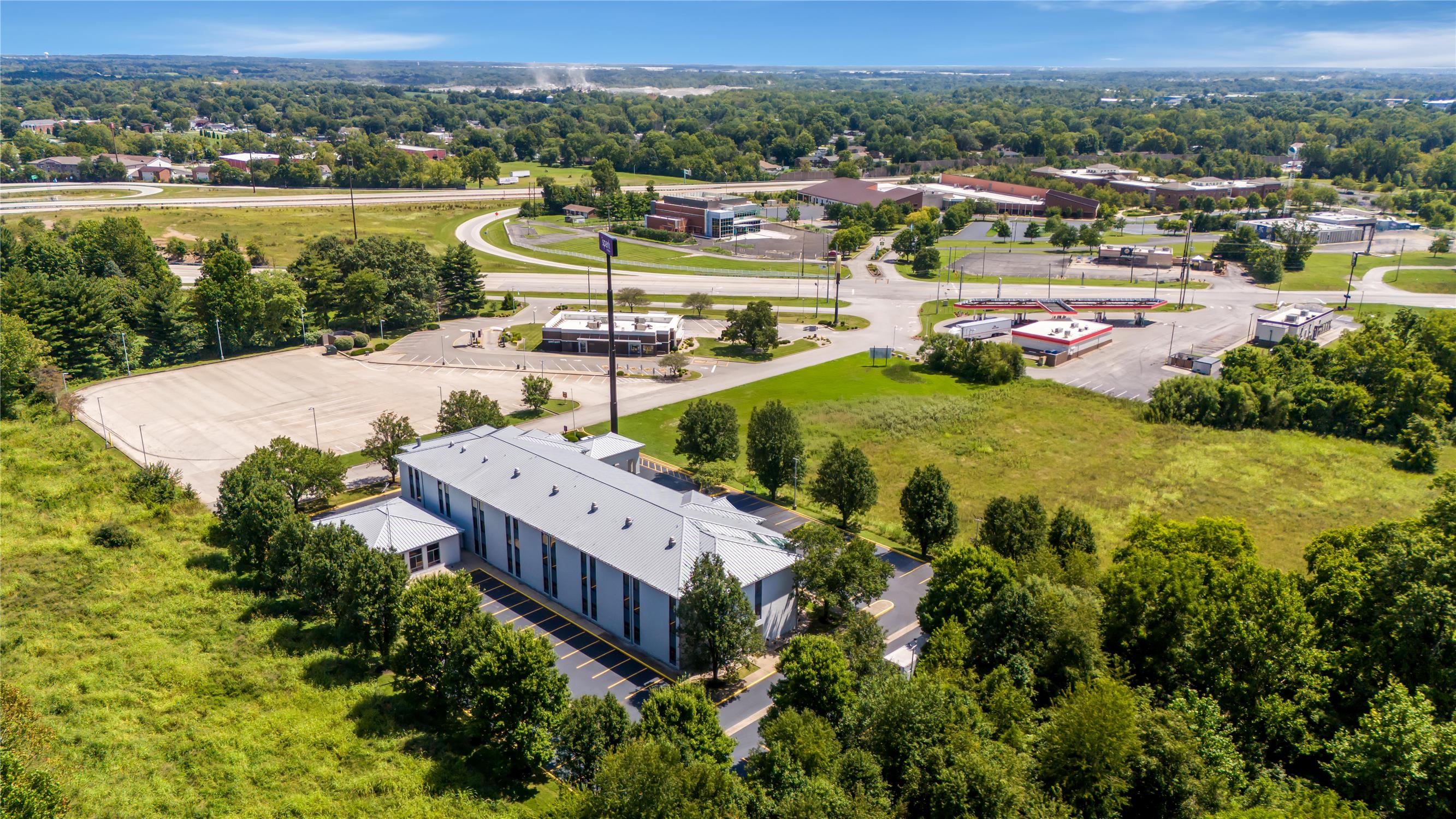 Spark by Hilton Sellersburg 2