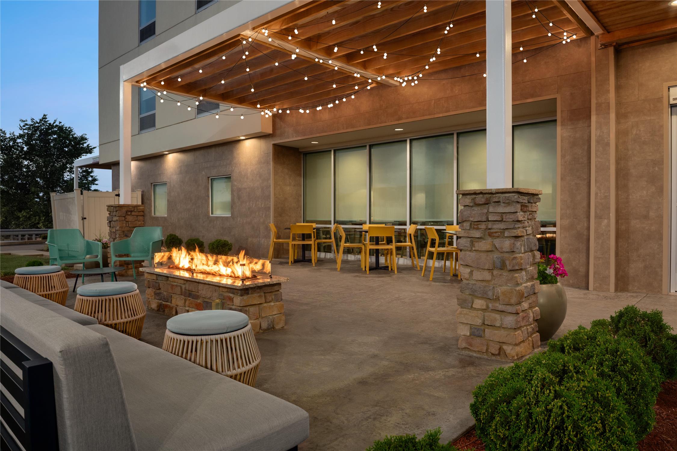 Home2 Suites by Hilton Bowling Green 2