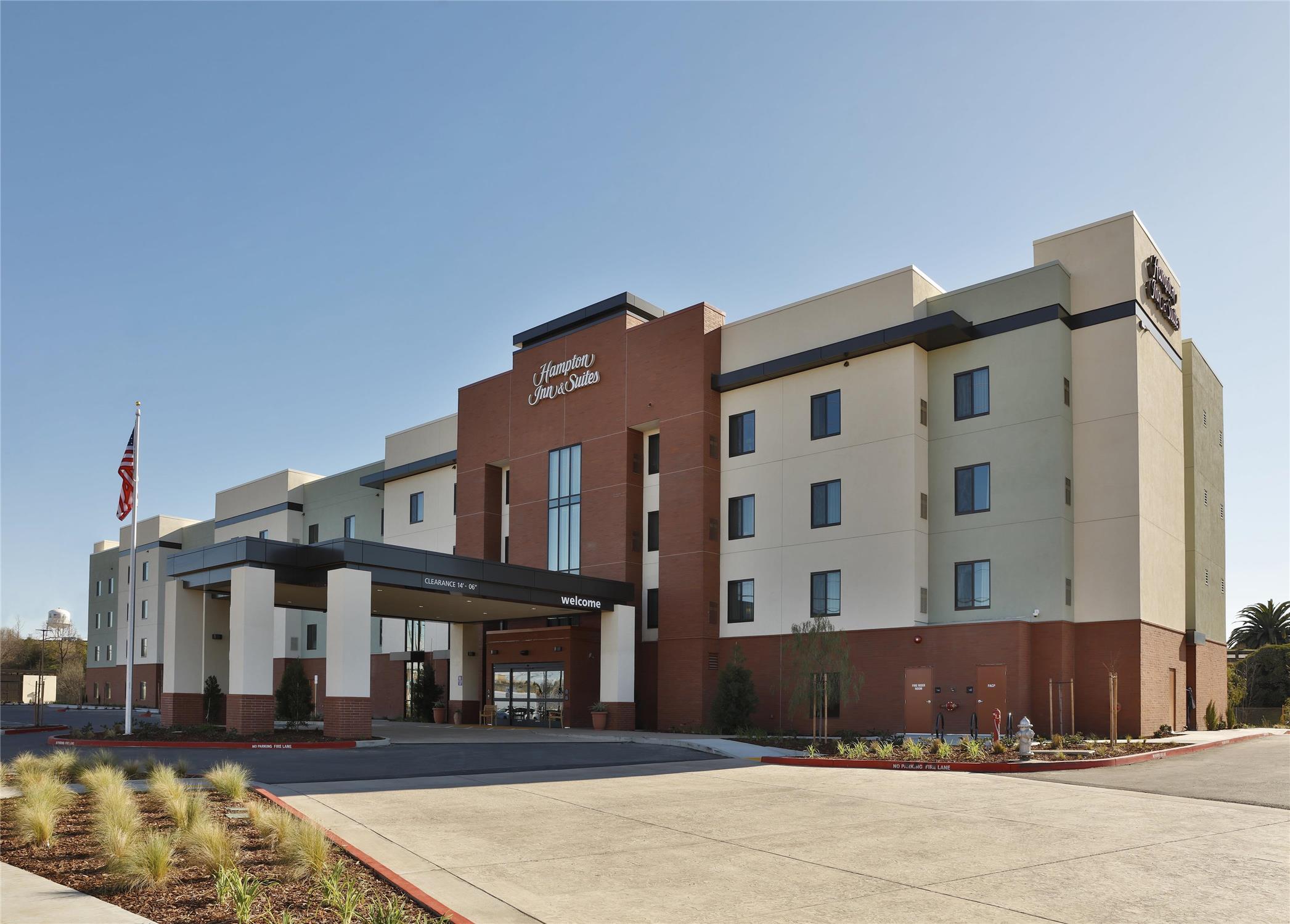 Hampton Inn & Suites Sacramento at CSUS 1