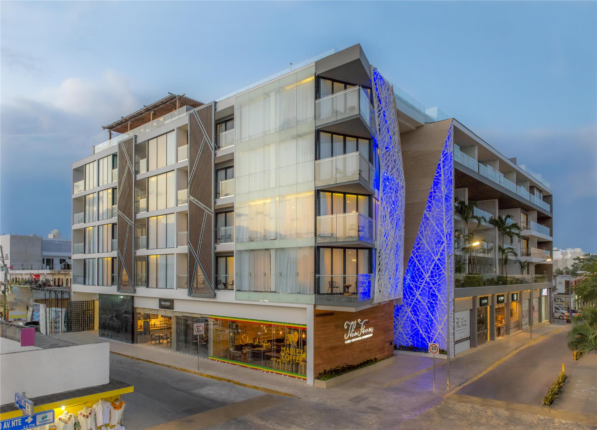 The Fives Downtown Hotel & Residences, Curio Collection by Hilton 1