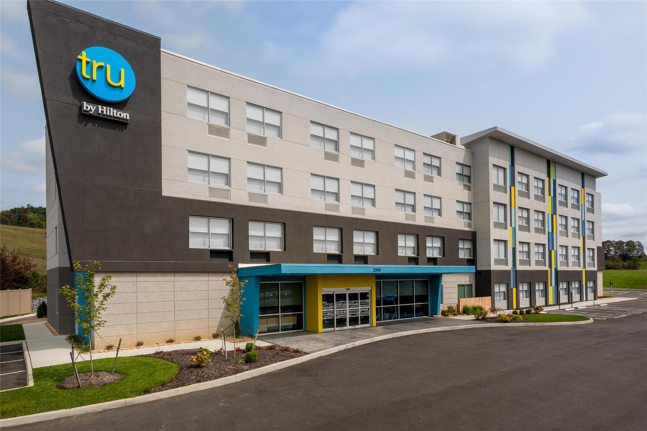 Tru By Hilton Radford 1