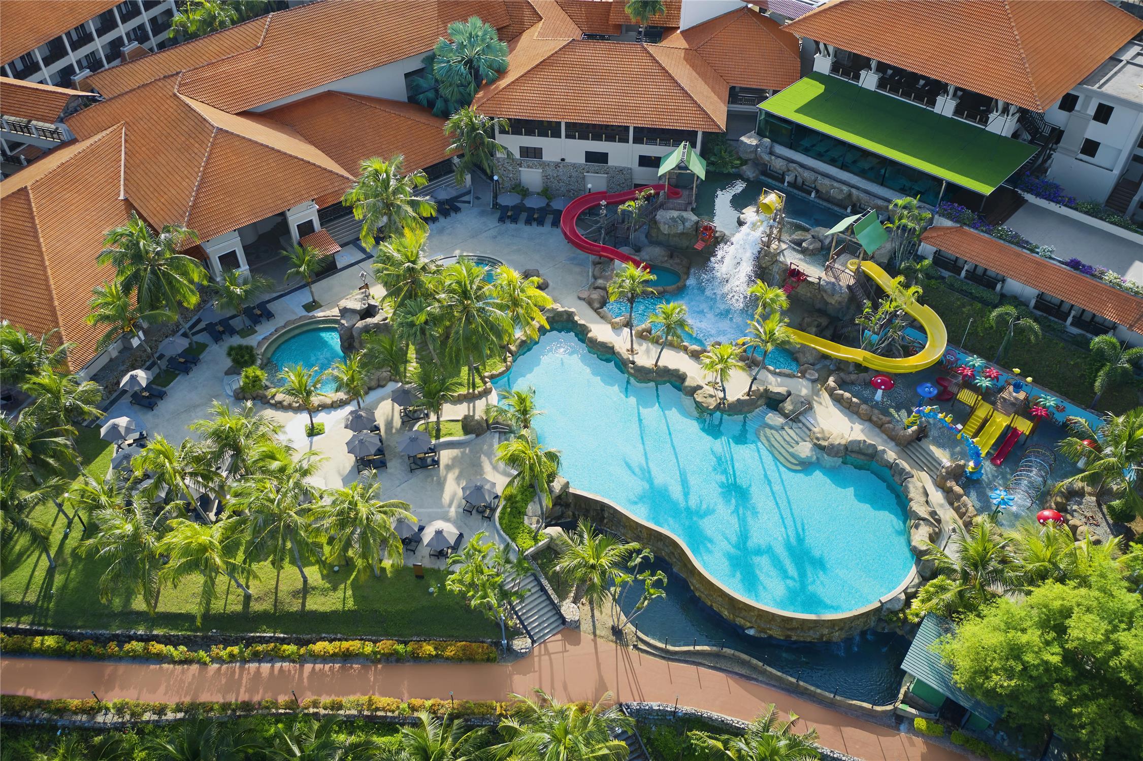 DoubleTree by Hilton Damai Laut 1