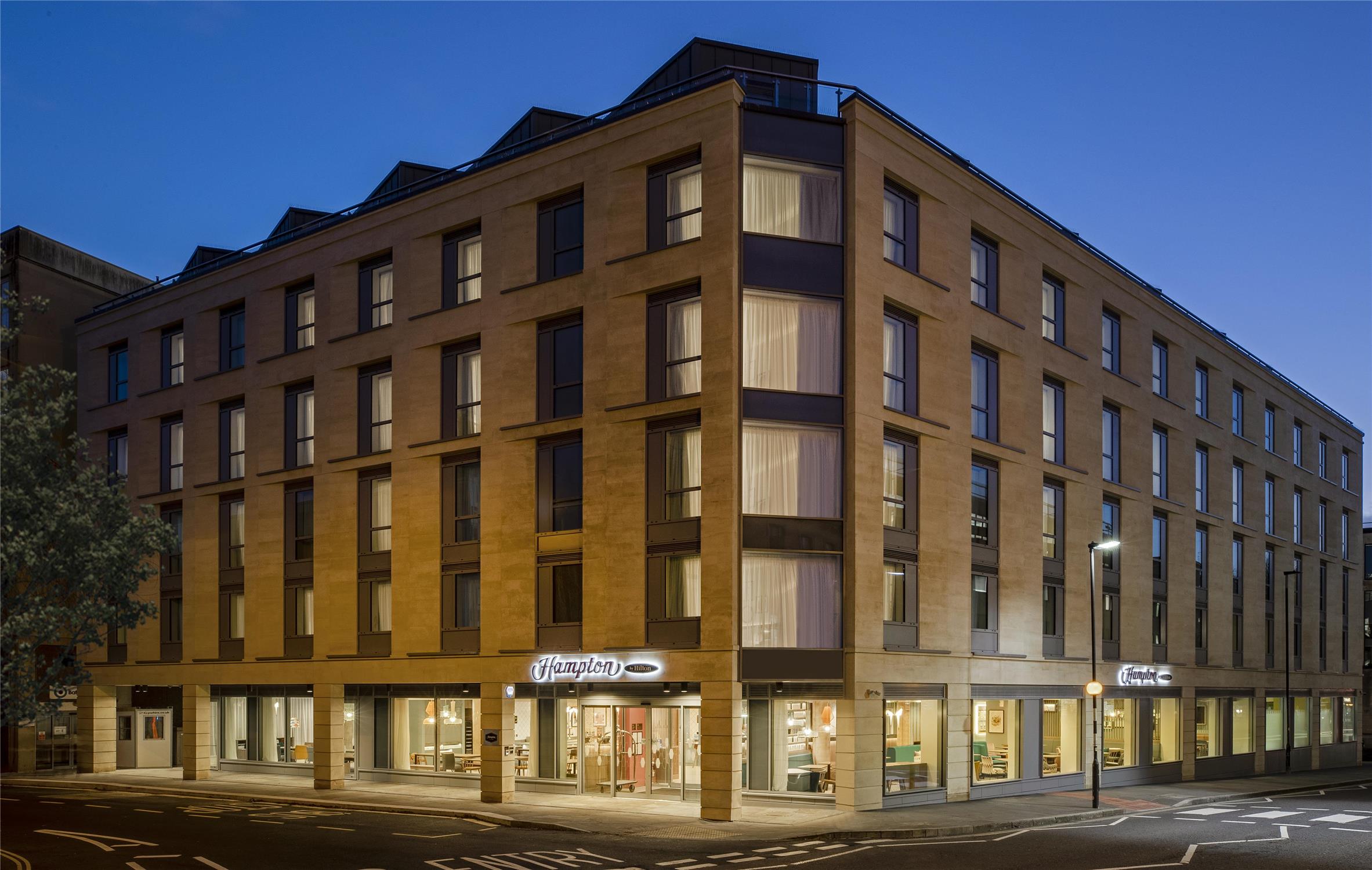 Hampton By Hilton Bath City 2