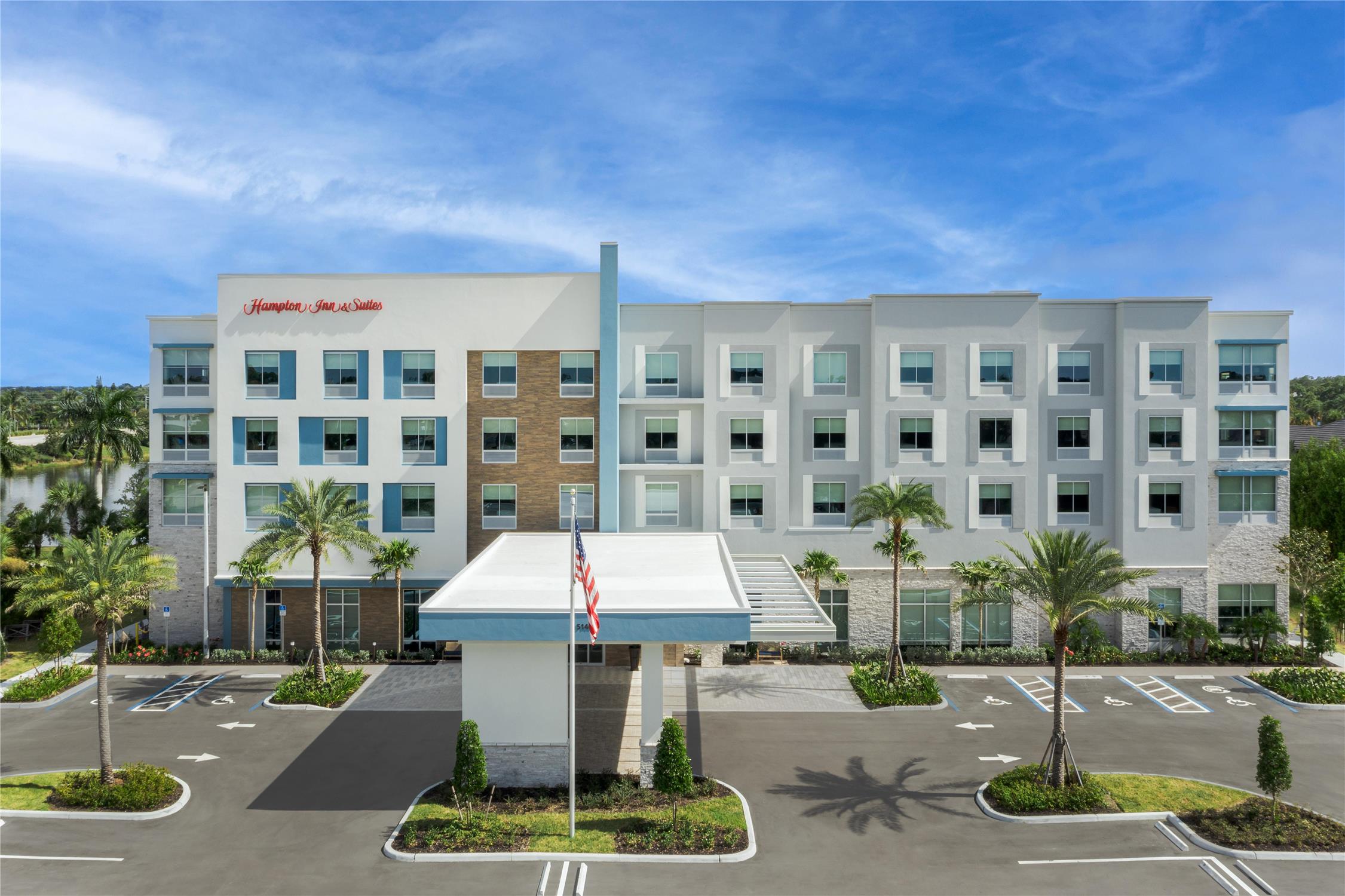 Hampton Inn & Suites Naples South 1