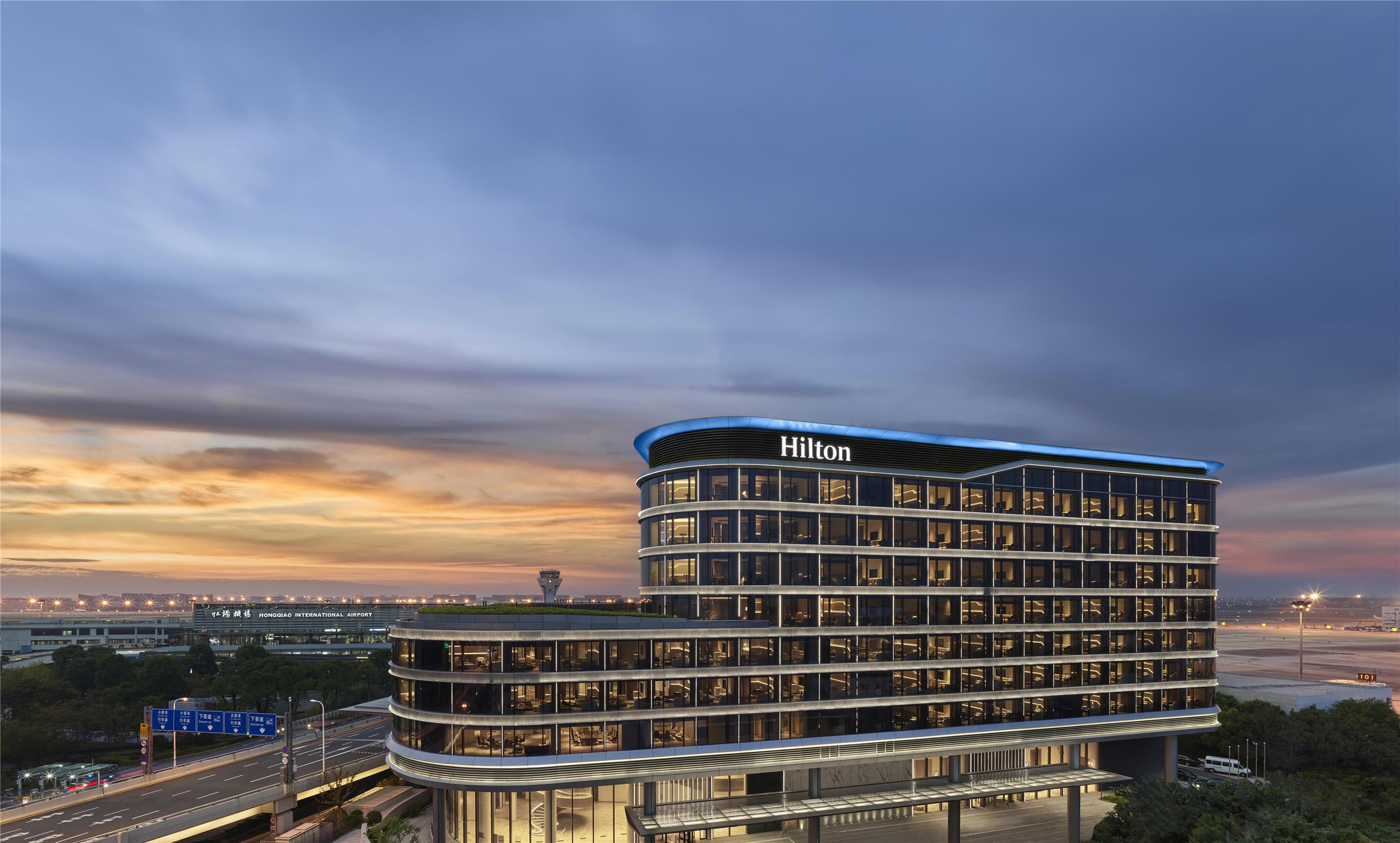 Hilton Shanghai Hongqiao International Airport 1