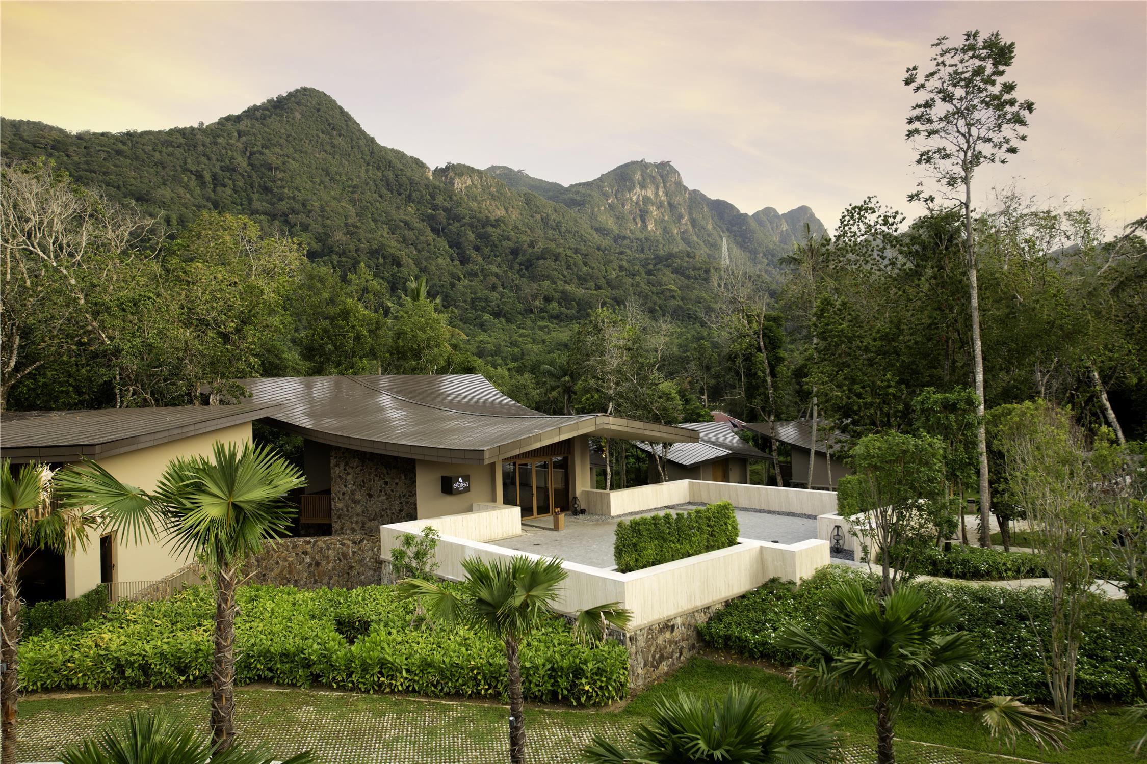 Hilton Burau Bay Langkawi Resort 2