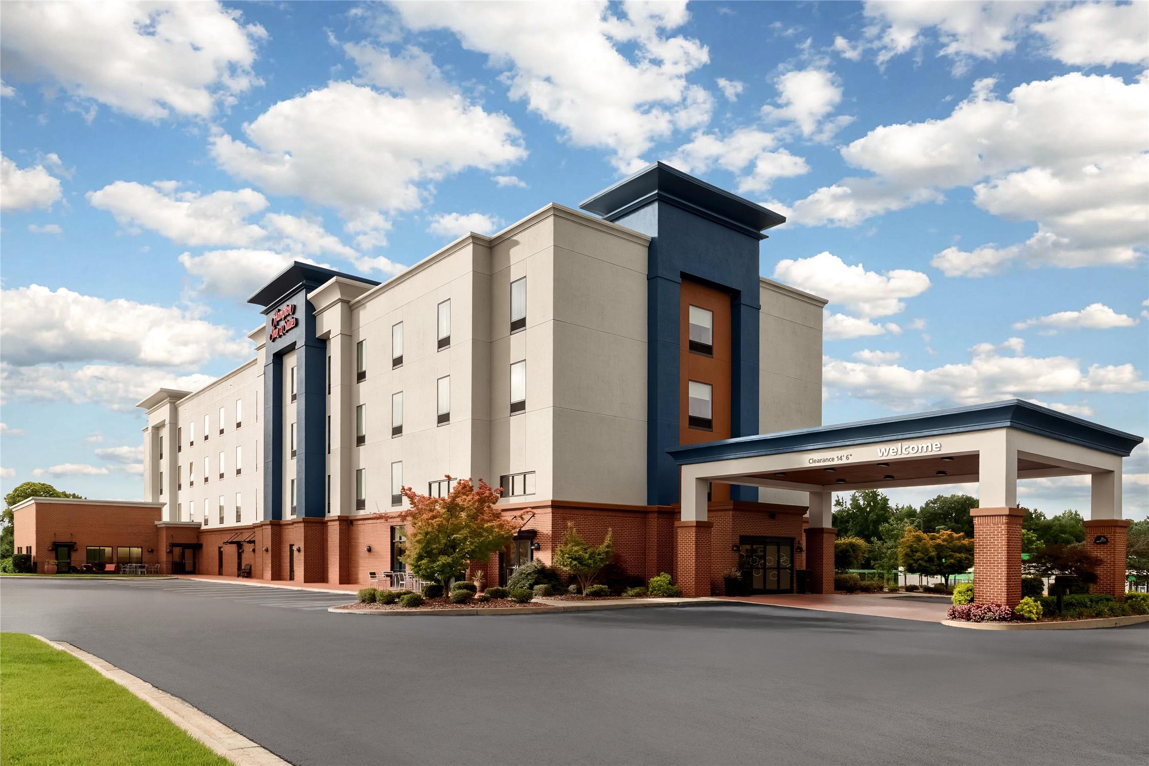 Hampton Inn & Suites Lavonia 2