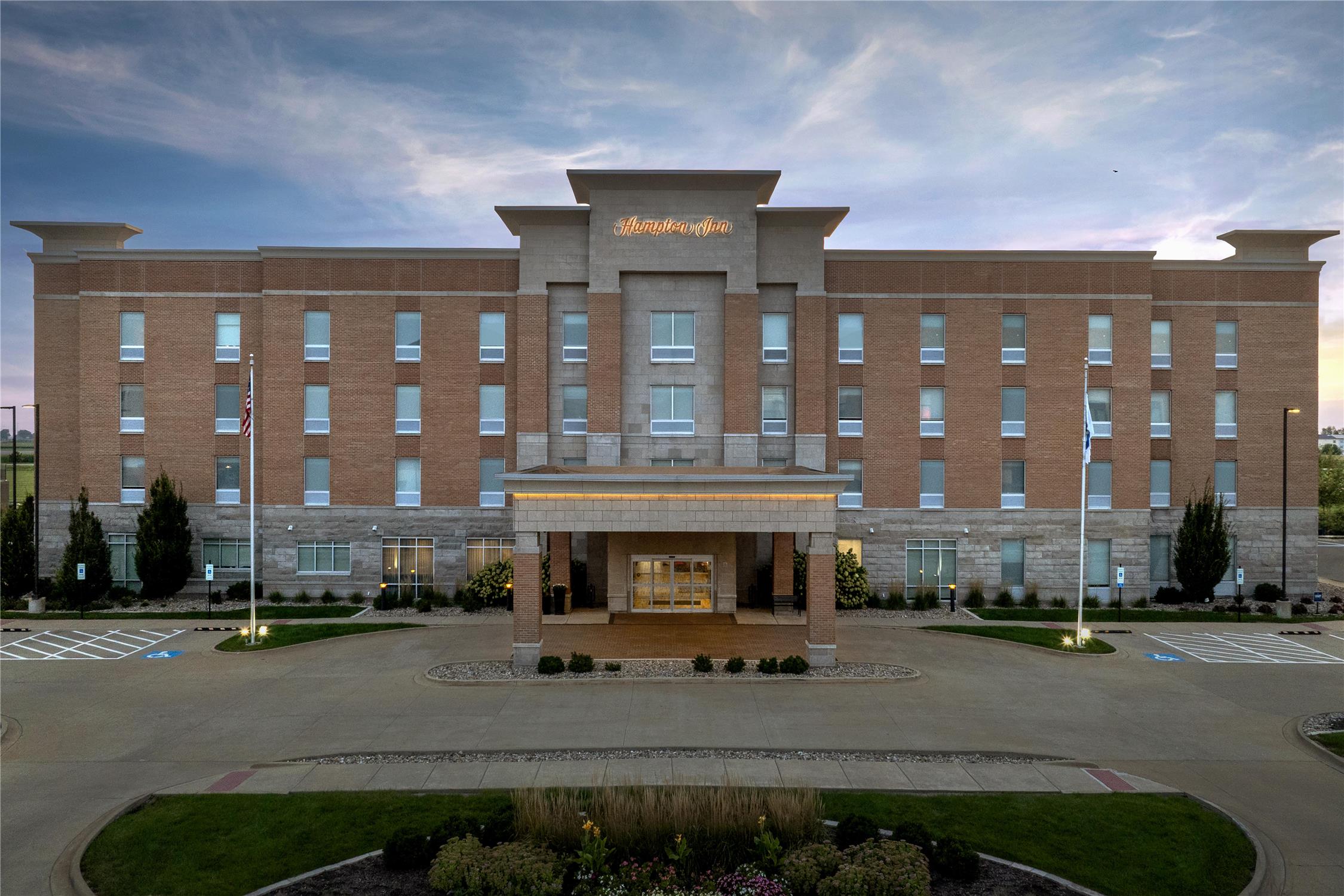 Hampton Inn Champaign Southwest 2