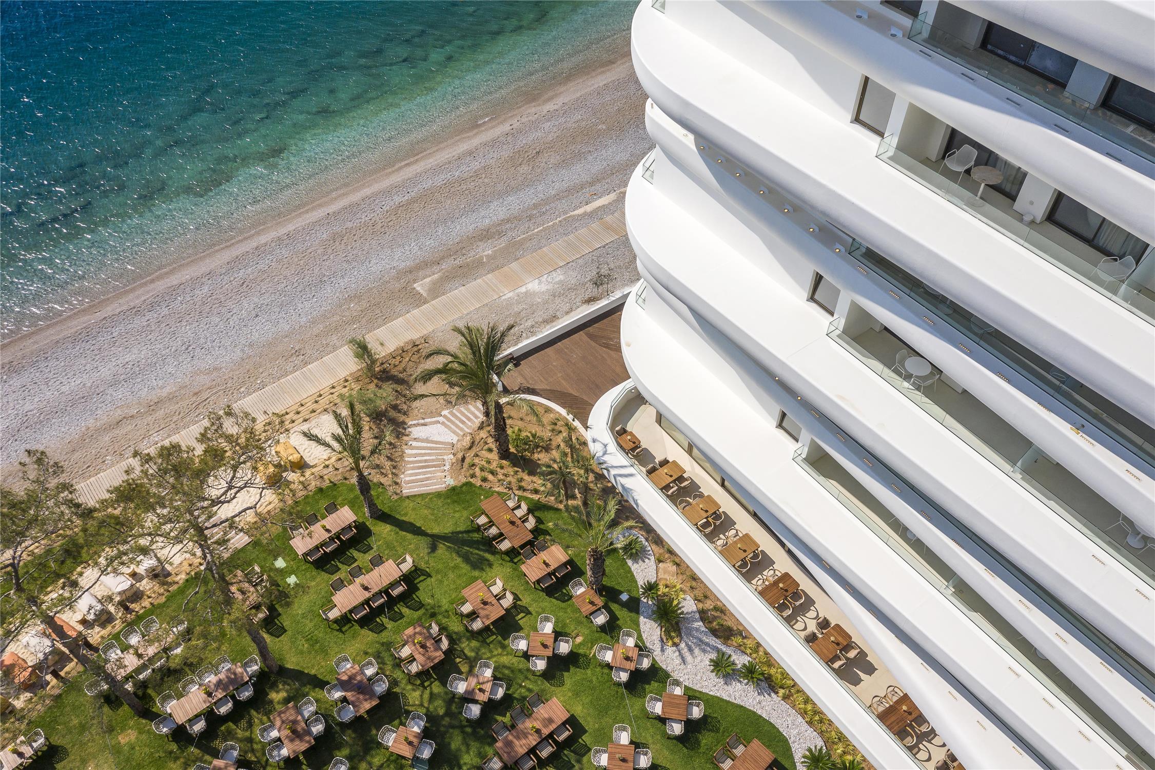 Isla Brown Corinthia Resort & Spa, Curio Collection by Hilton 1