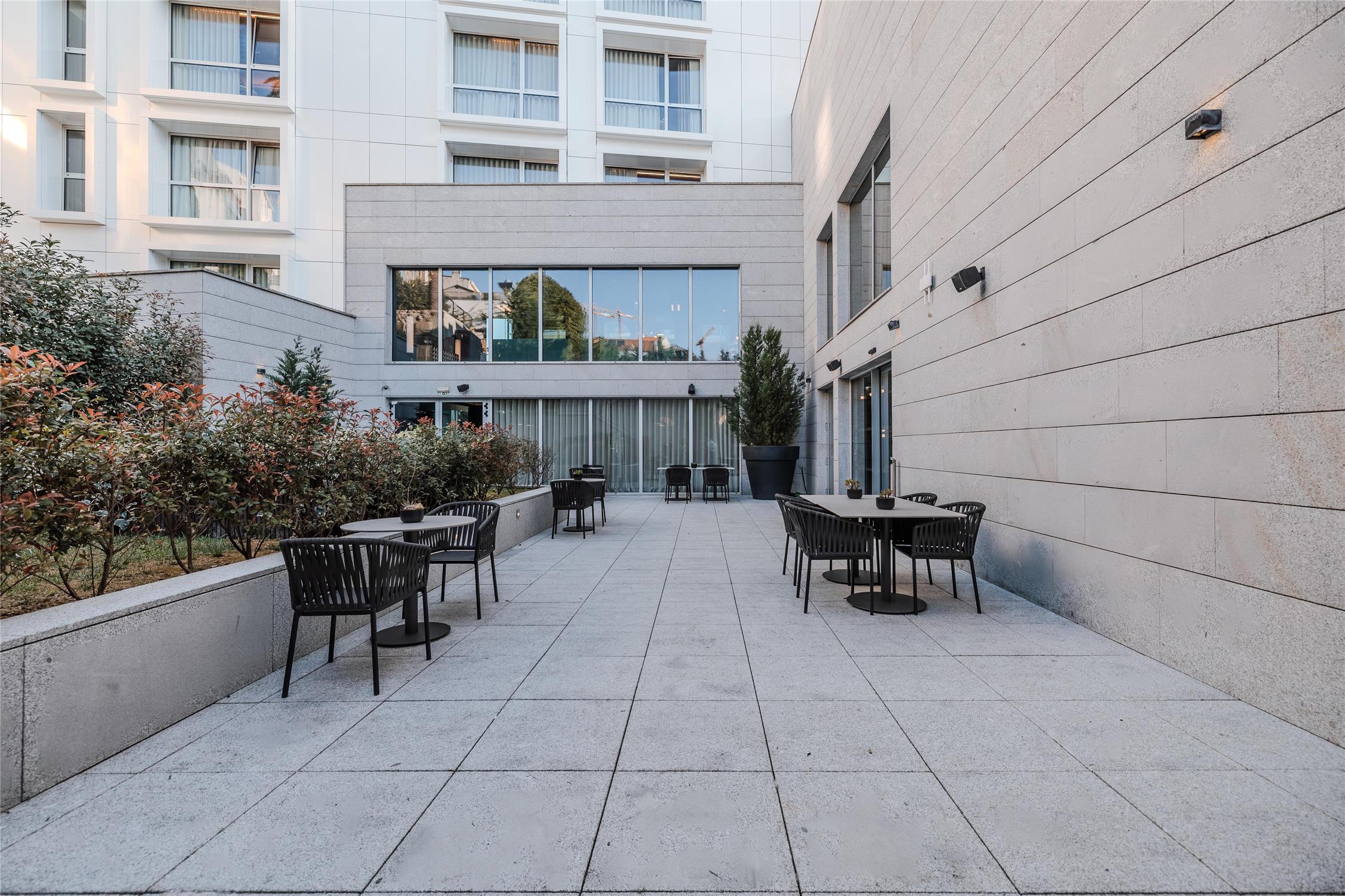 Cenica Porto Hotel, Curio Collection By Hilton 2