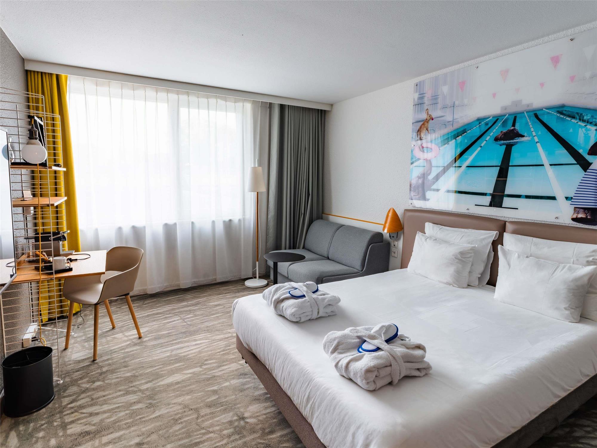 Hotel Novotel Evry Courcouronnes 1