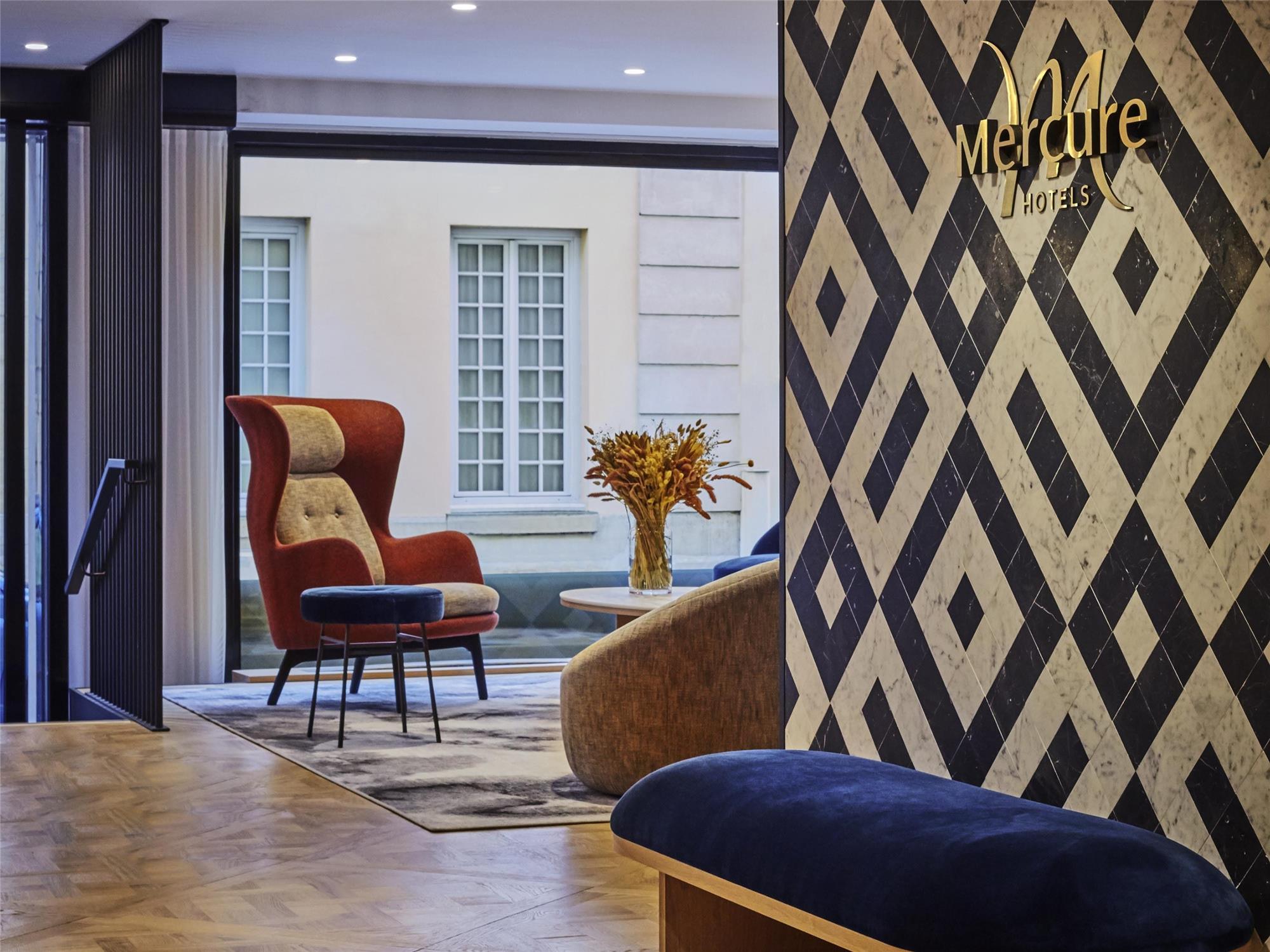 Mercure Versailles Chateau 2
