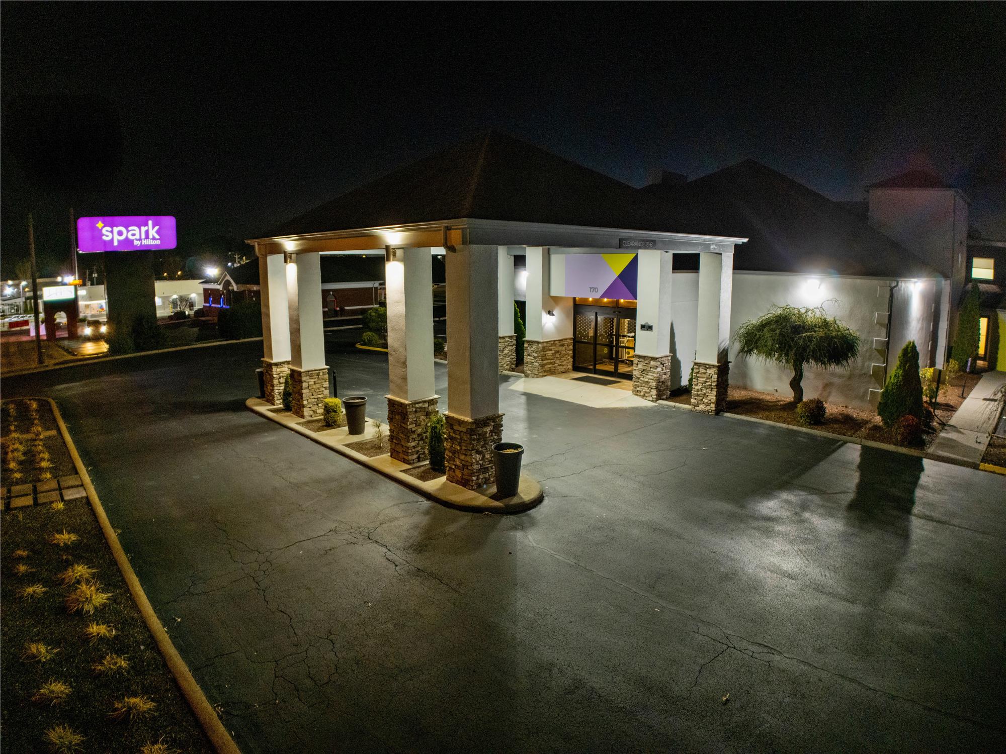 Spark by Hilton Abingdon I-81 near Fairgrounds 2