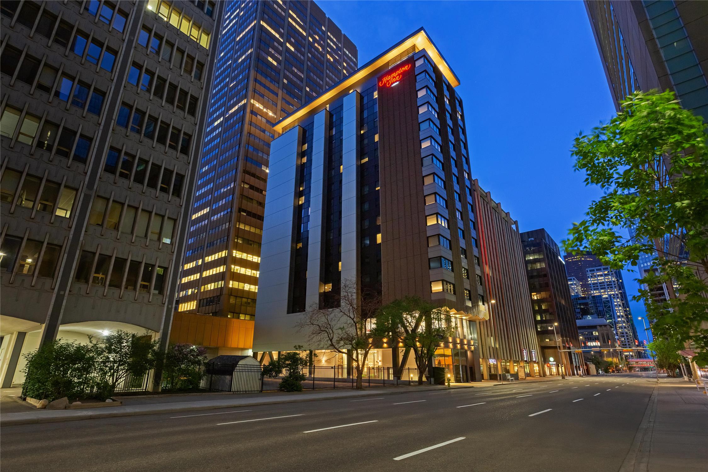 Hampton Inn By Hilton Calgary Downtown 2