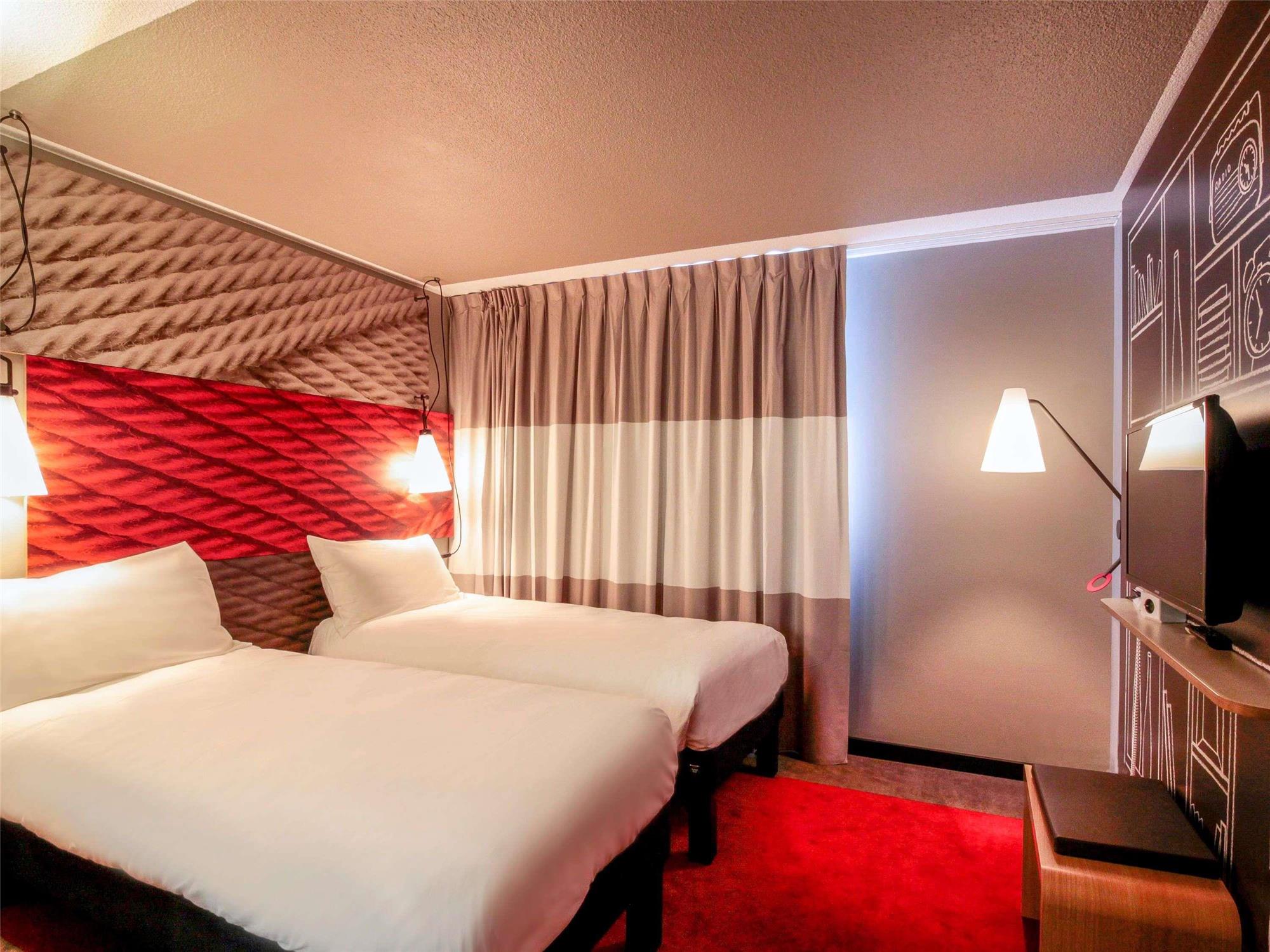 ibis Cahors 2