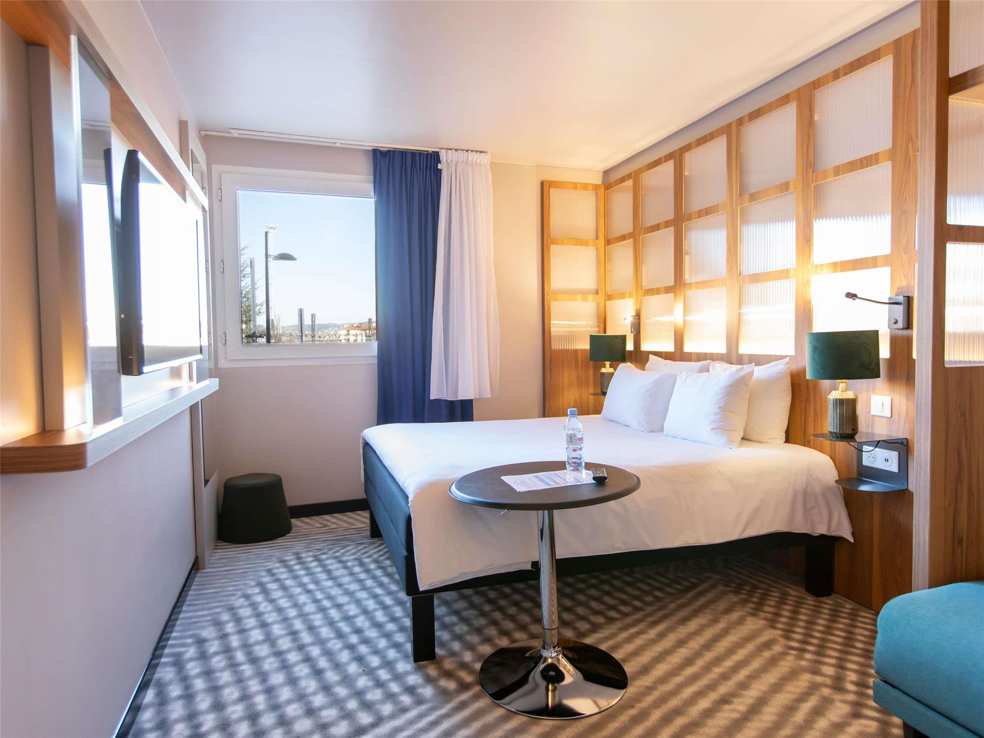 Ibis Styles St Etienne - Gare Chateaucreux 2