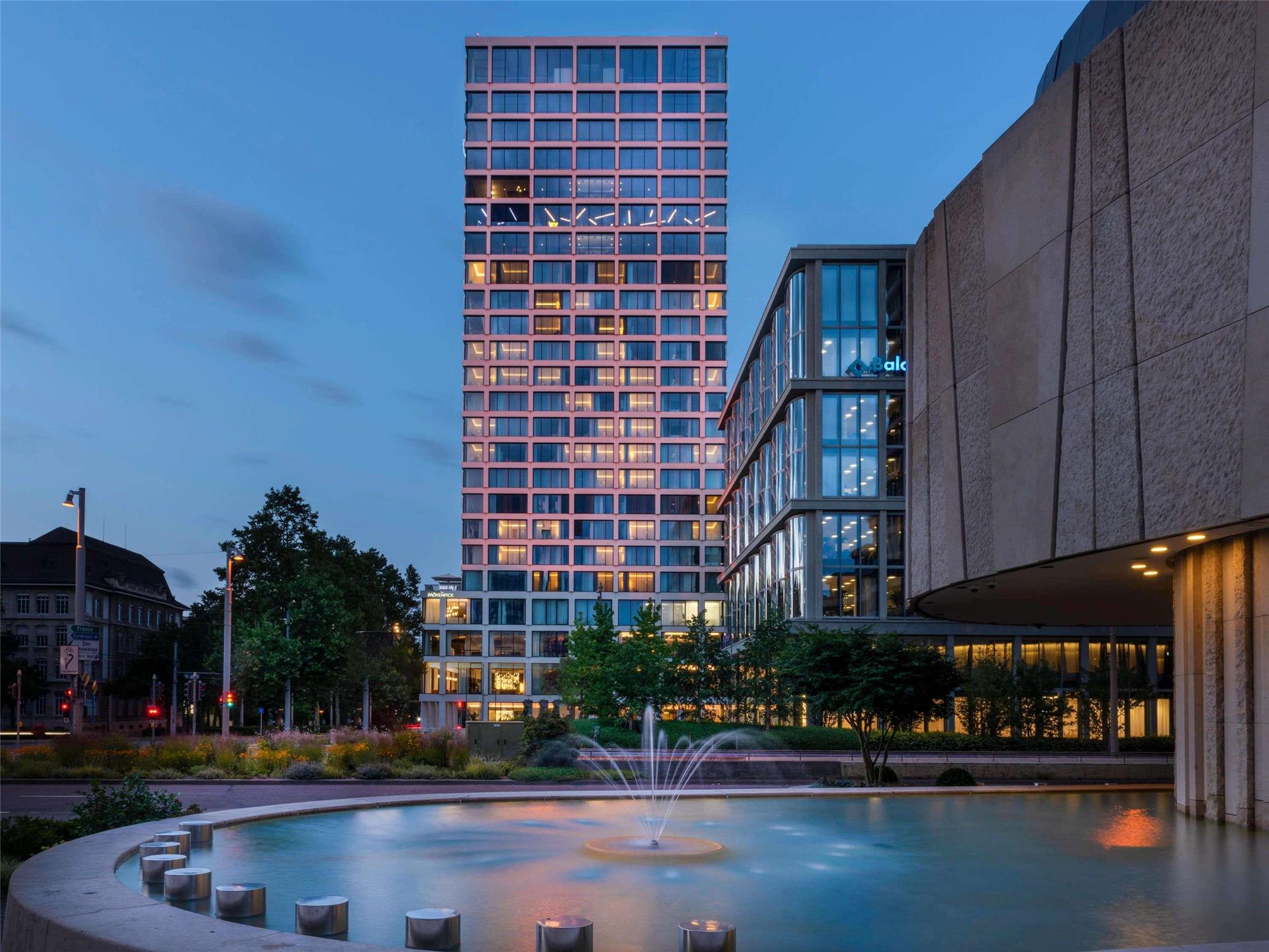 Mövenpick Hotel Basel 1