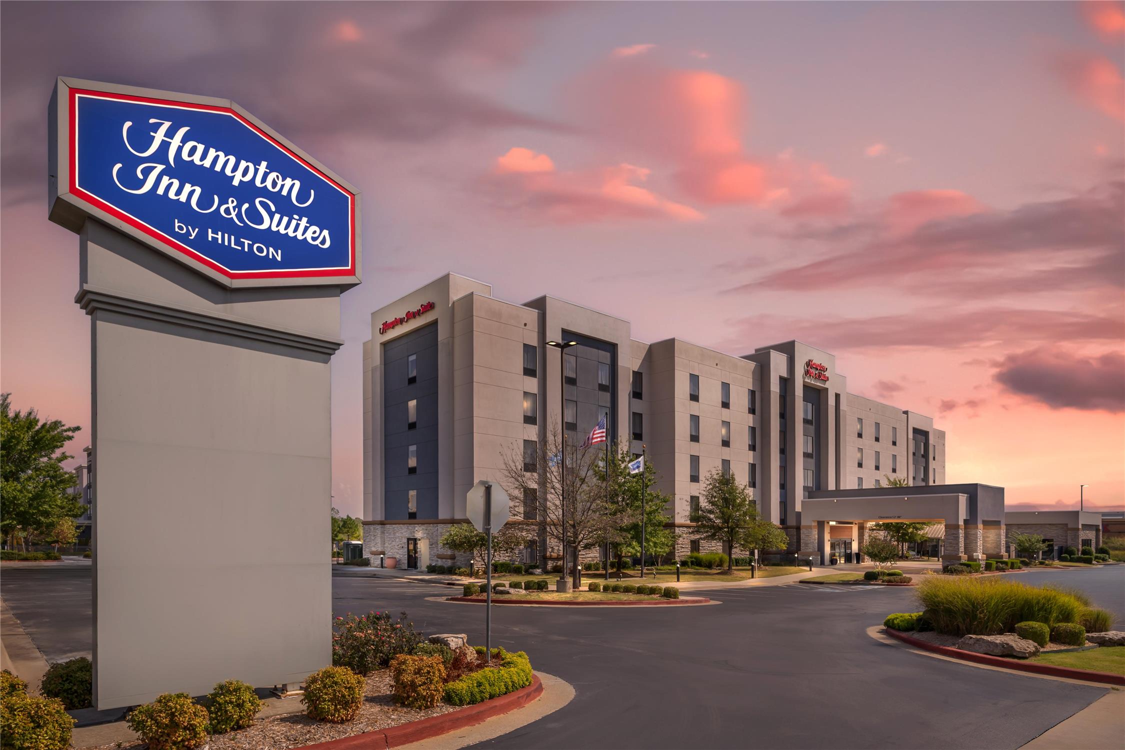 Hampton Inn and Suites Tulsa/Catoosa 2