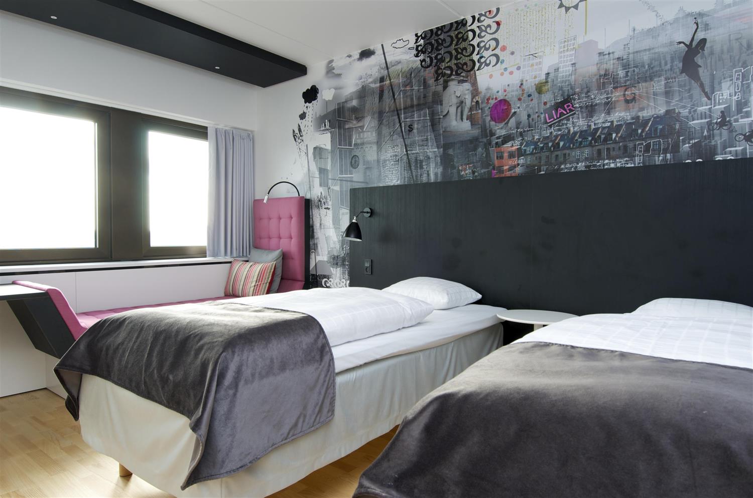 Standard Twin Room