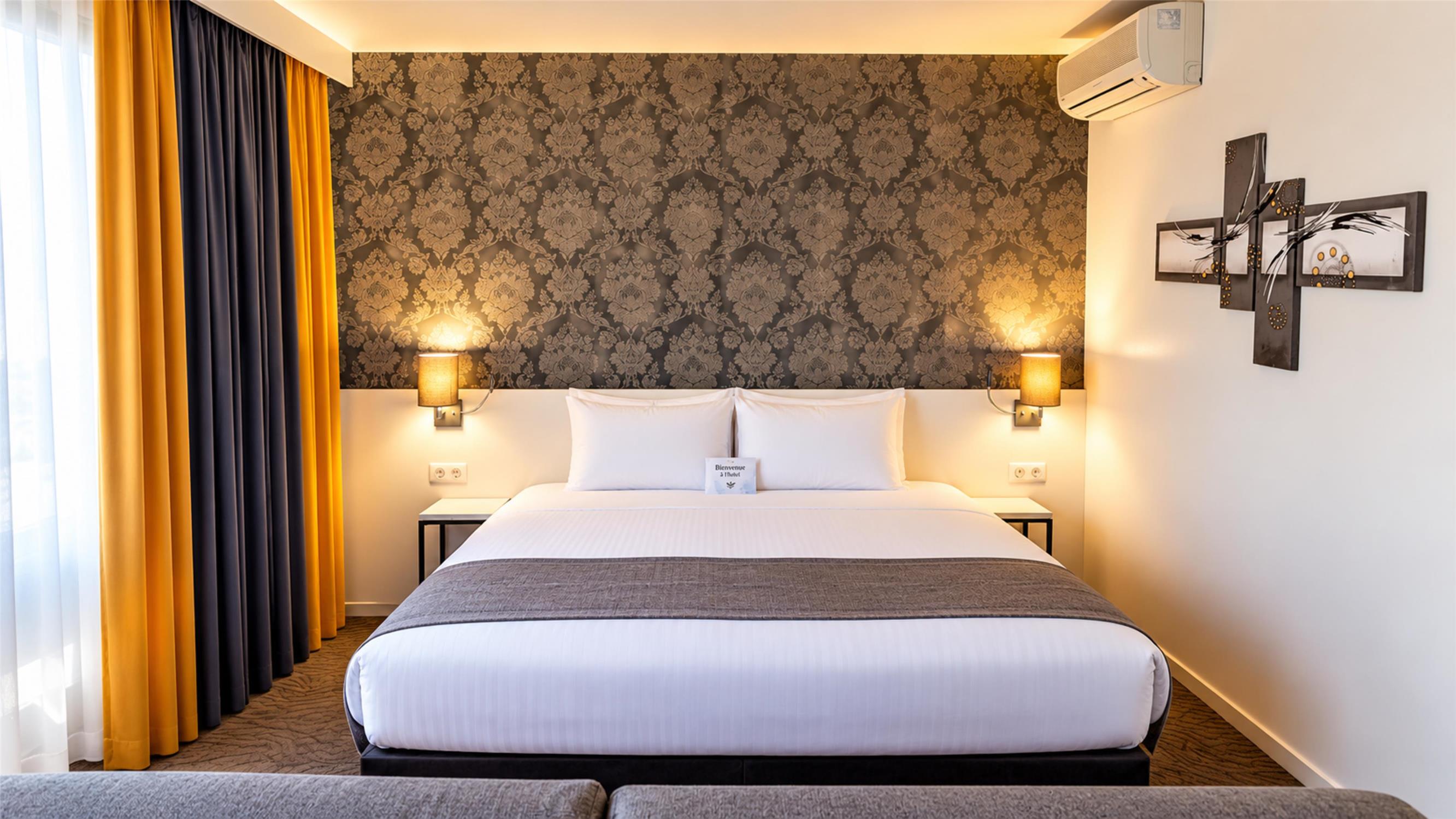 Hotel Kyriad Tours St Pierre des Corps Gare 1